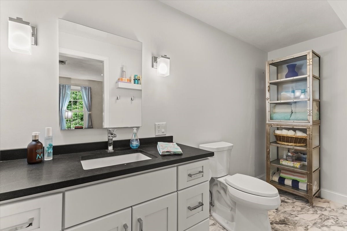 521 West Street # 12 Property Photo 19