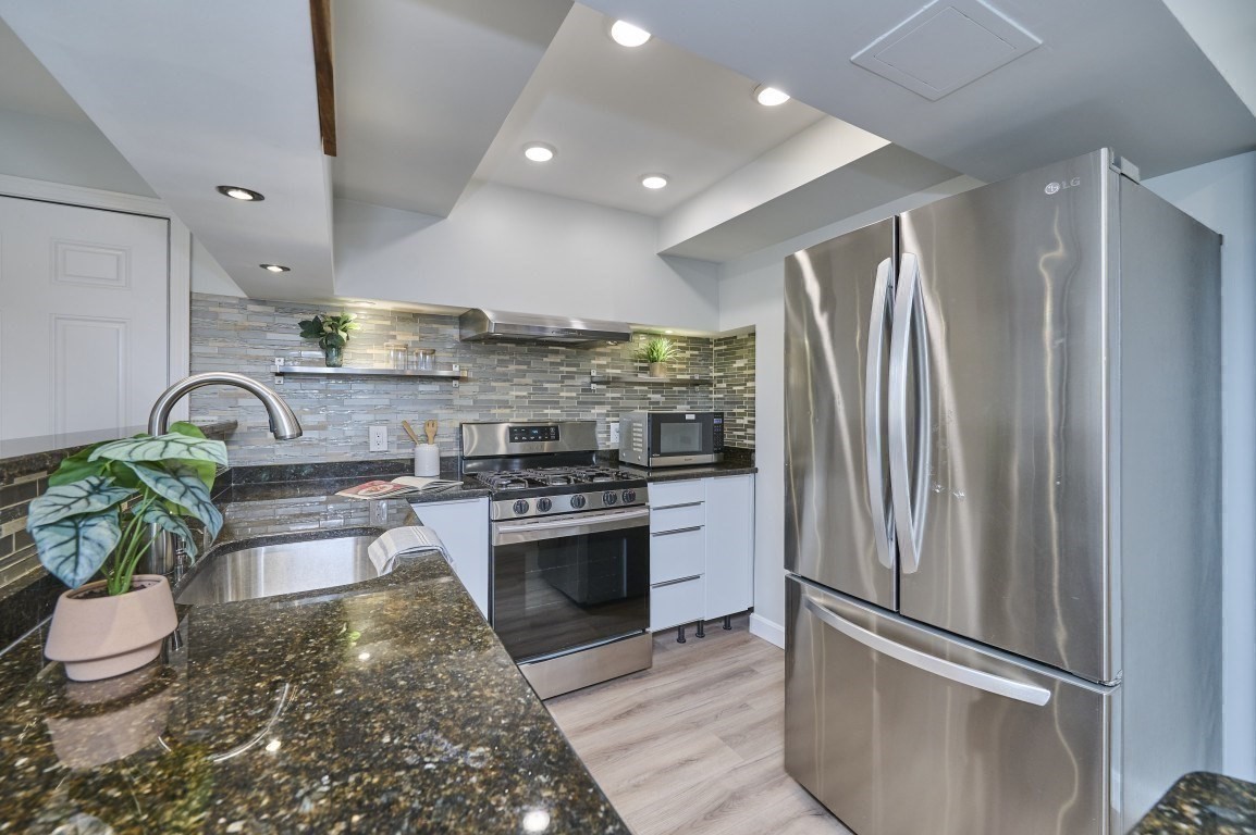 161 Hancock # B Property Photo 11