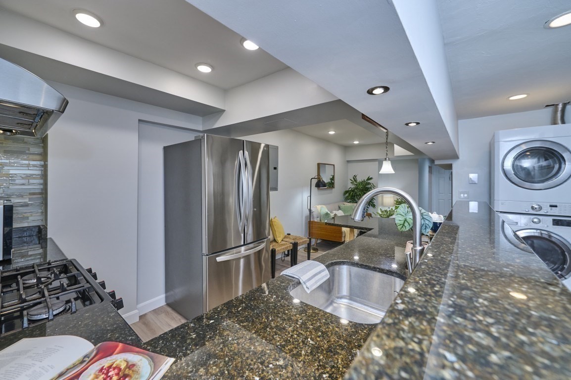 161 Hancock # B Property Photo 13