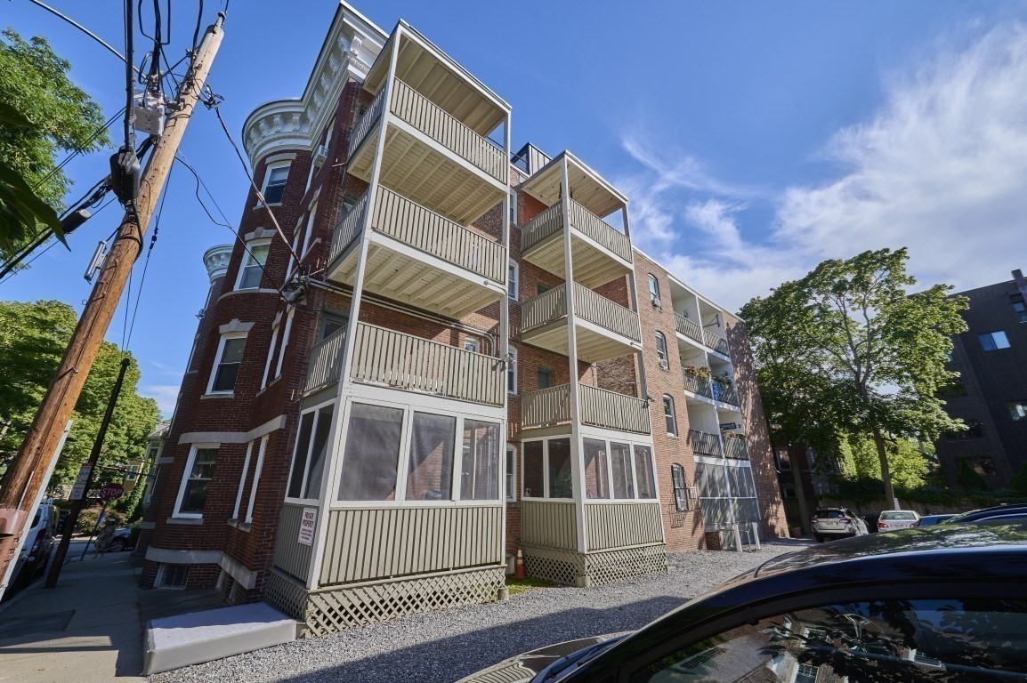 161 Hancock # B Property Photo 27