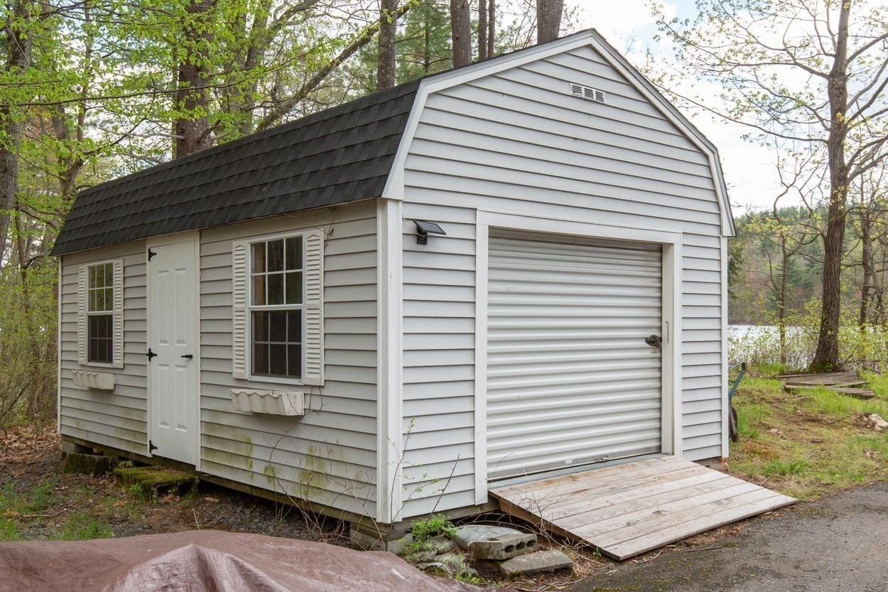21 Hinds Lane Property Photo 14