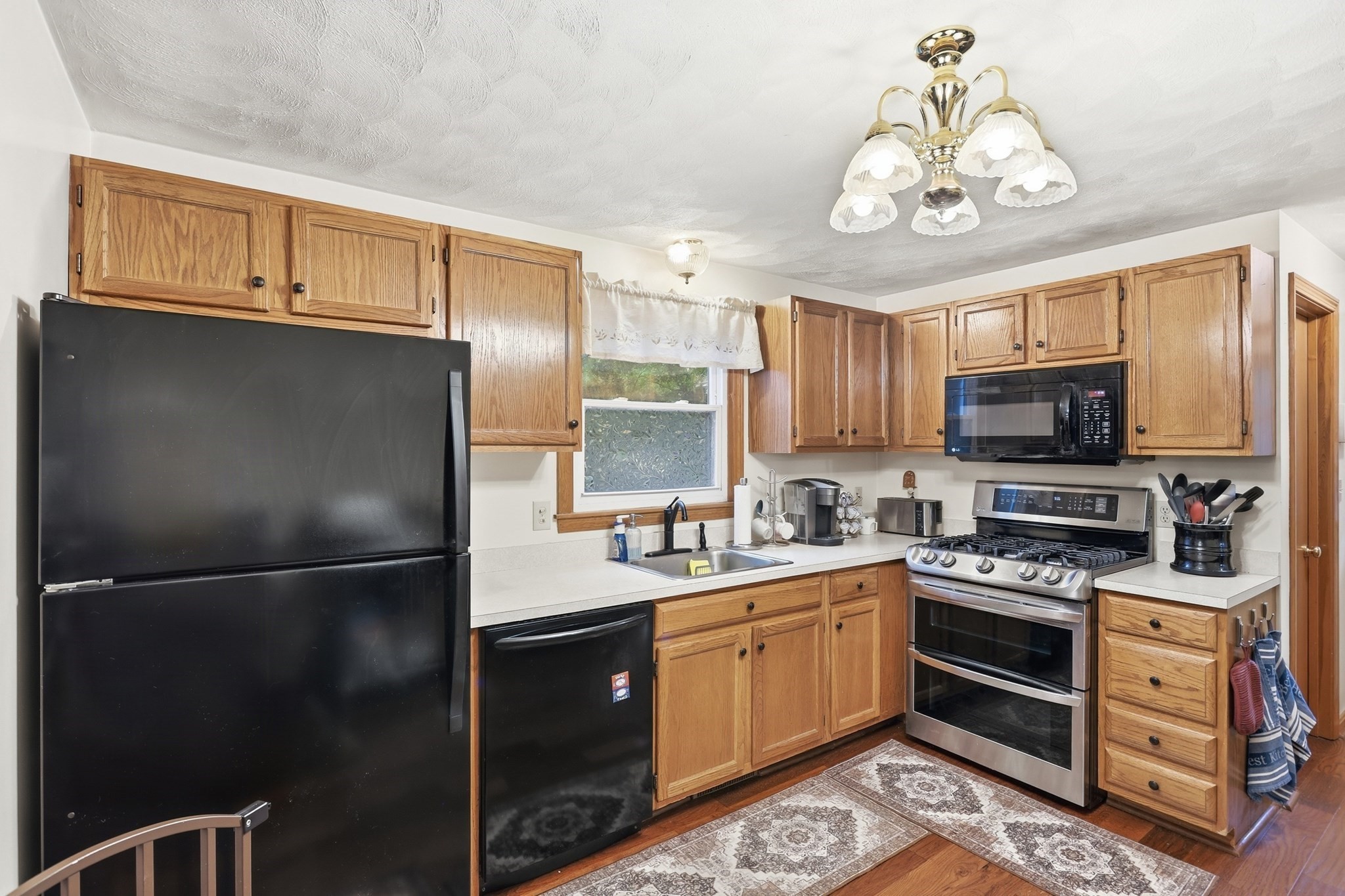 34 Oak Knoll Rd Property Photo 8
