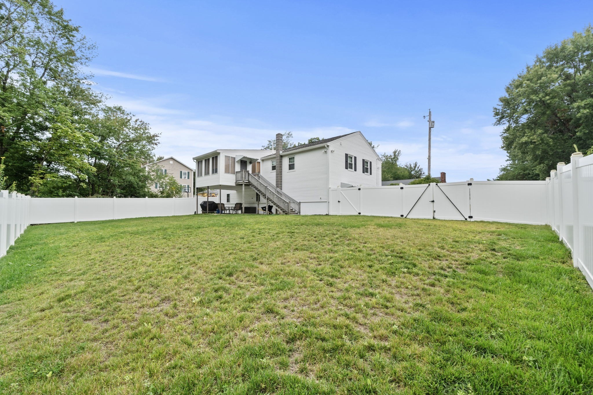 56 Sycamore Rd Property Photo 34