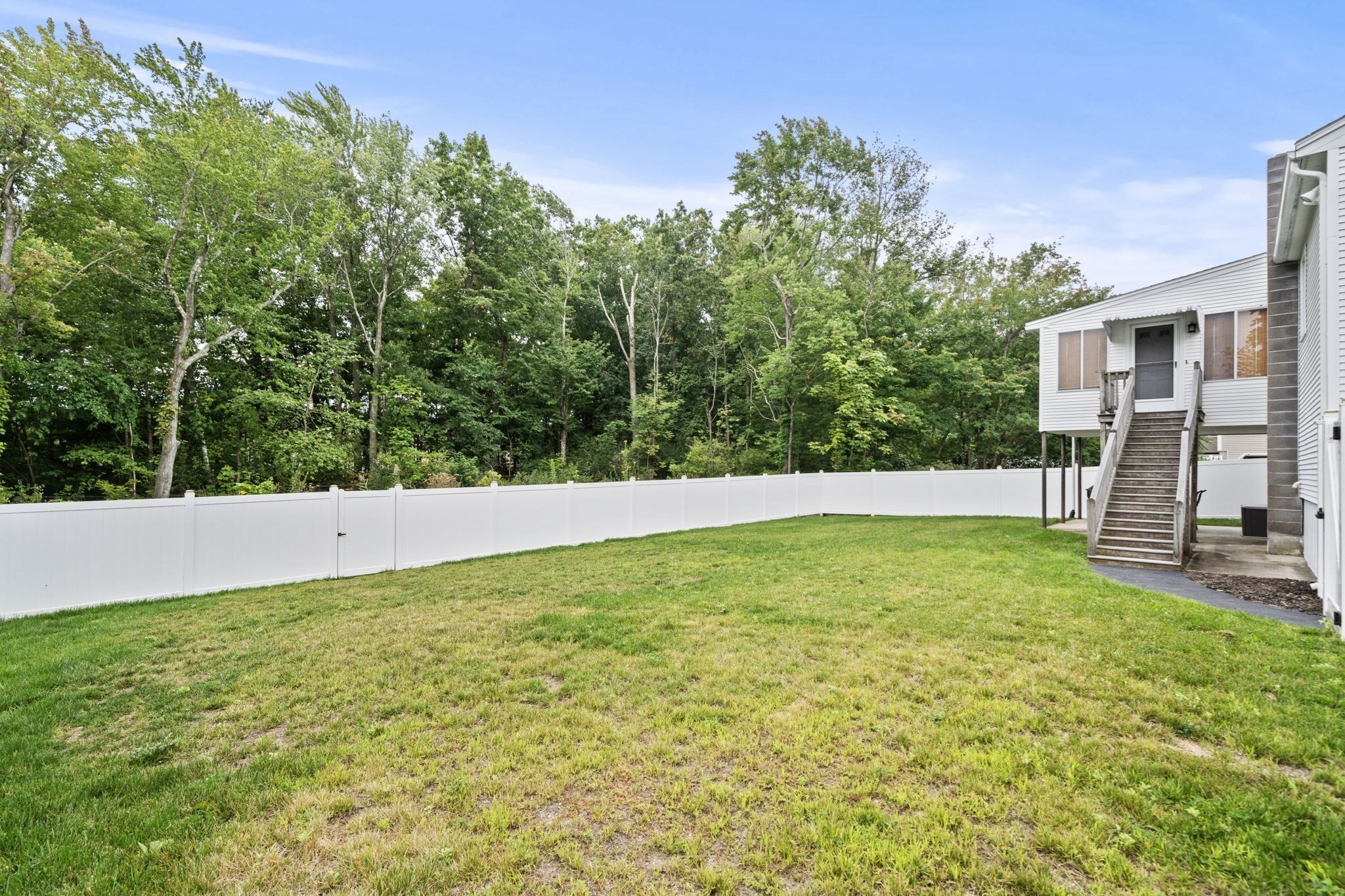 56 Sycamore Rd Property Photo 36