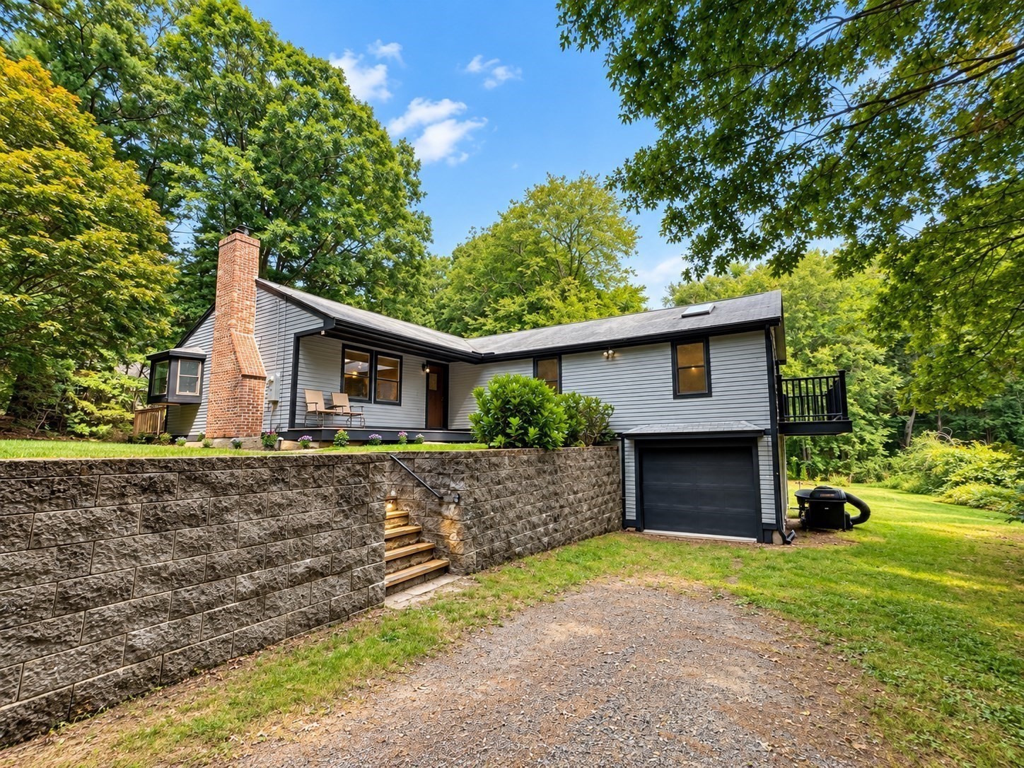 89 Ring Rd Property Photo 3