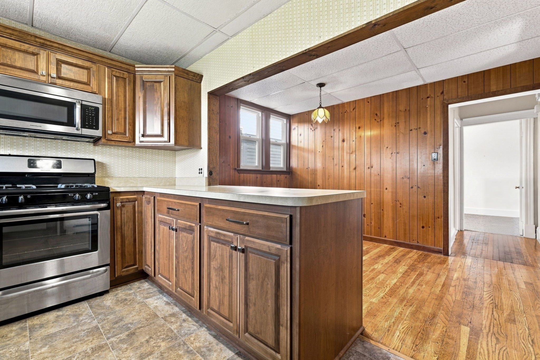 16 Usher Rd Property Photo 8