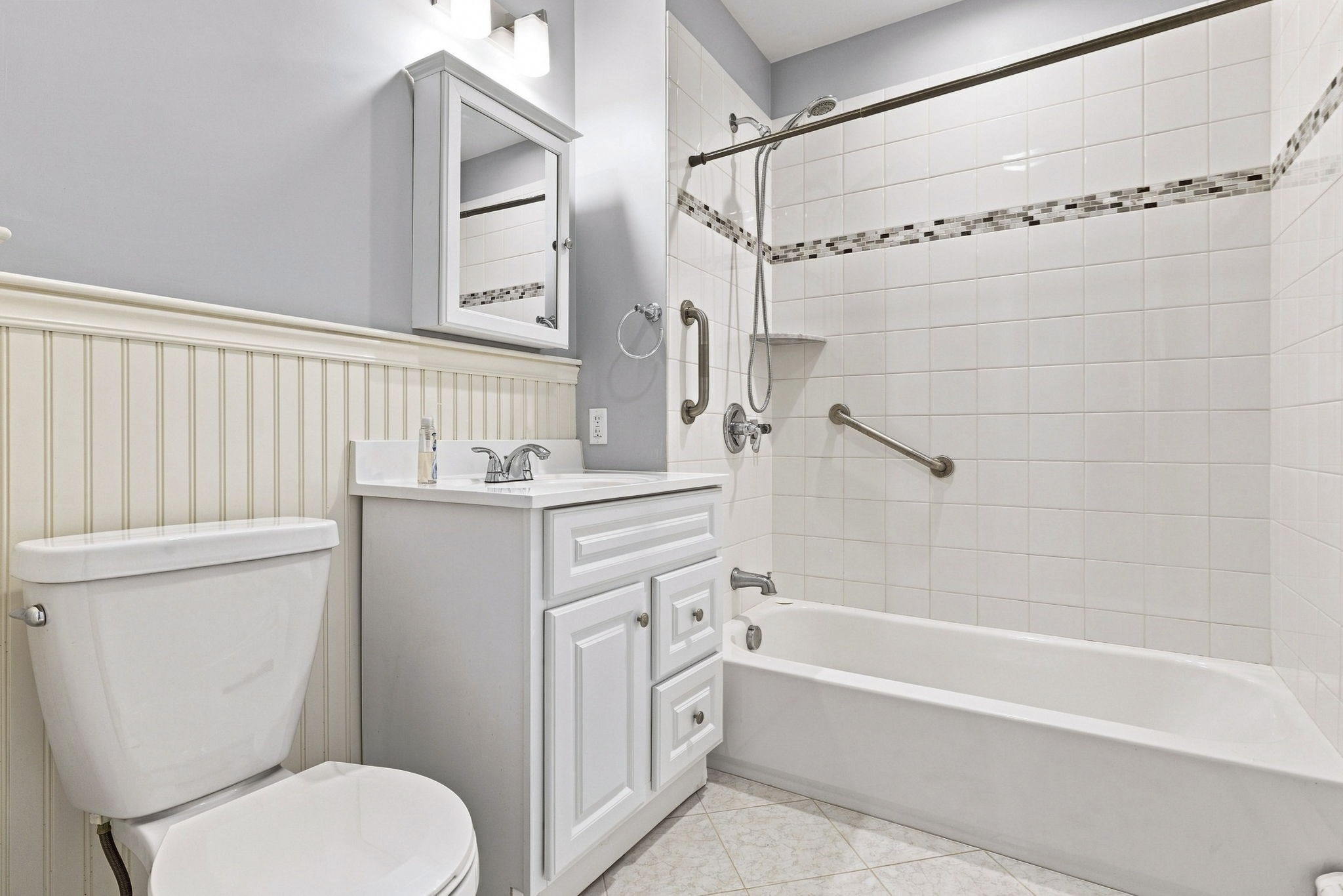 16 Usher Rd Property Photo 10