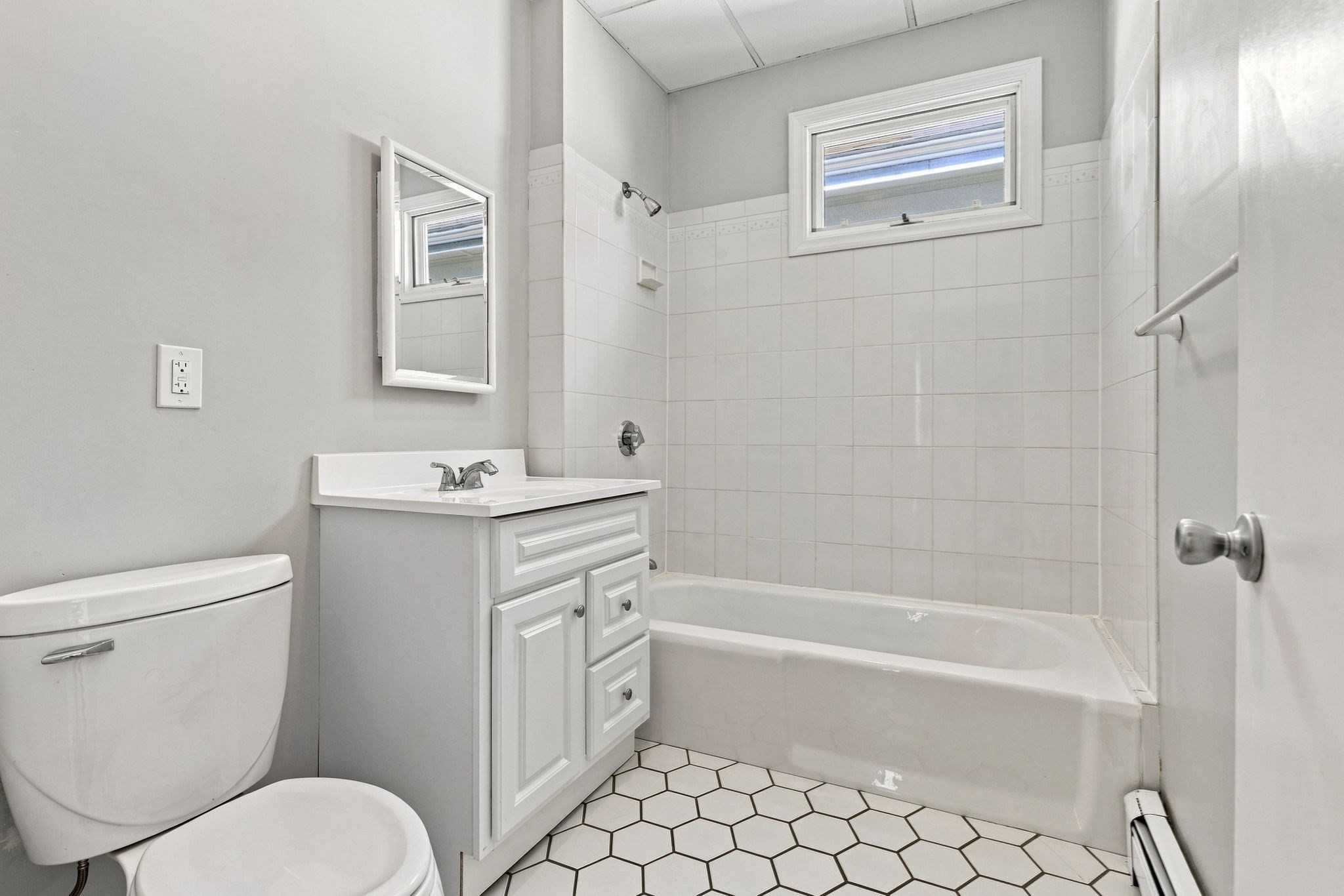 16 Usher Rd Property Photo 21