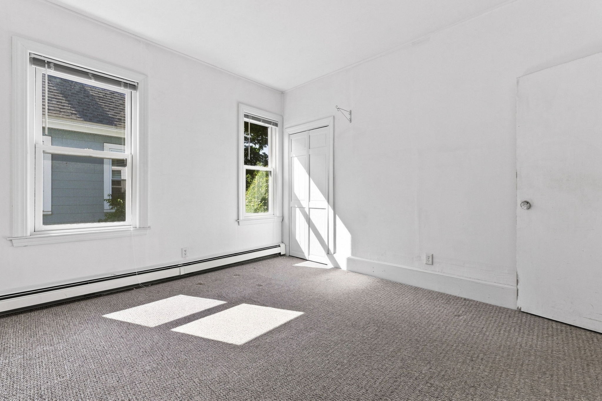 16 Usher Rd Property Photo 22