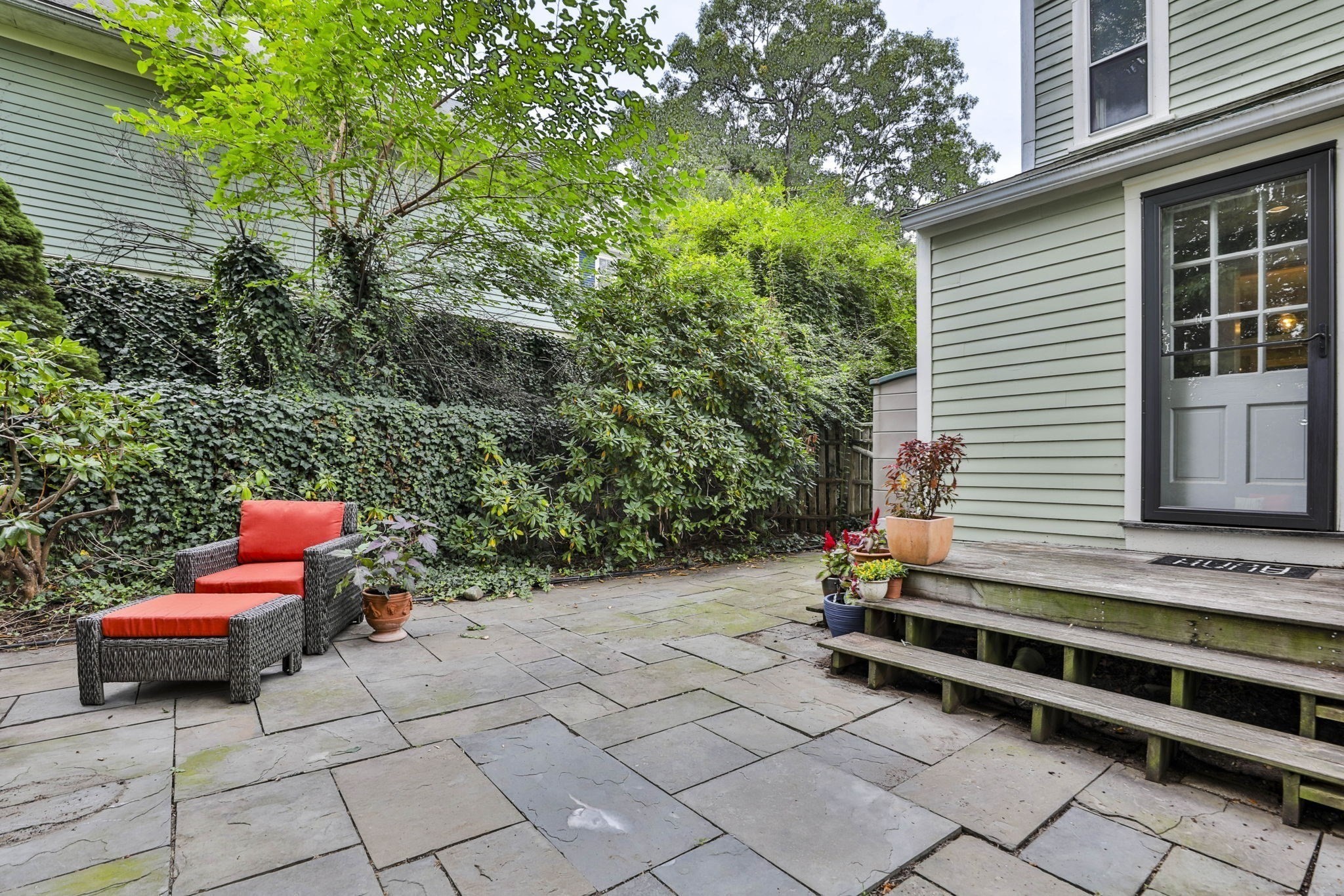 4 Hillside Ave Property Photo 37