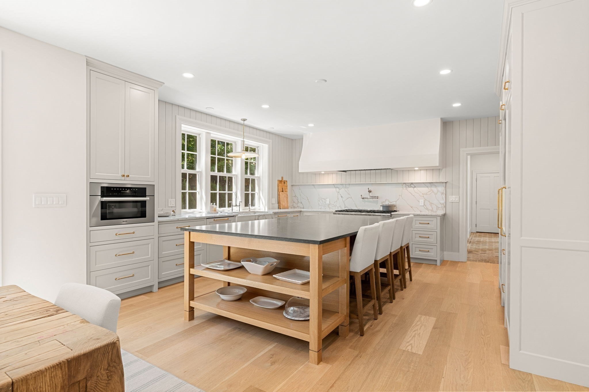 26 Toppans Lane Property Photo 3