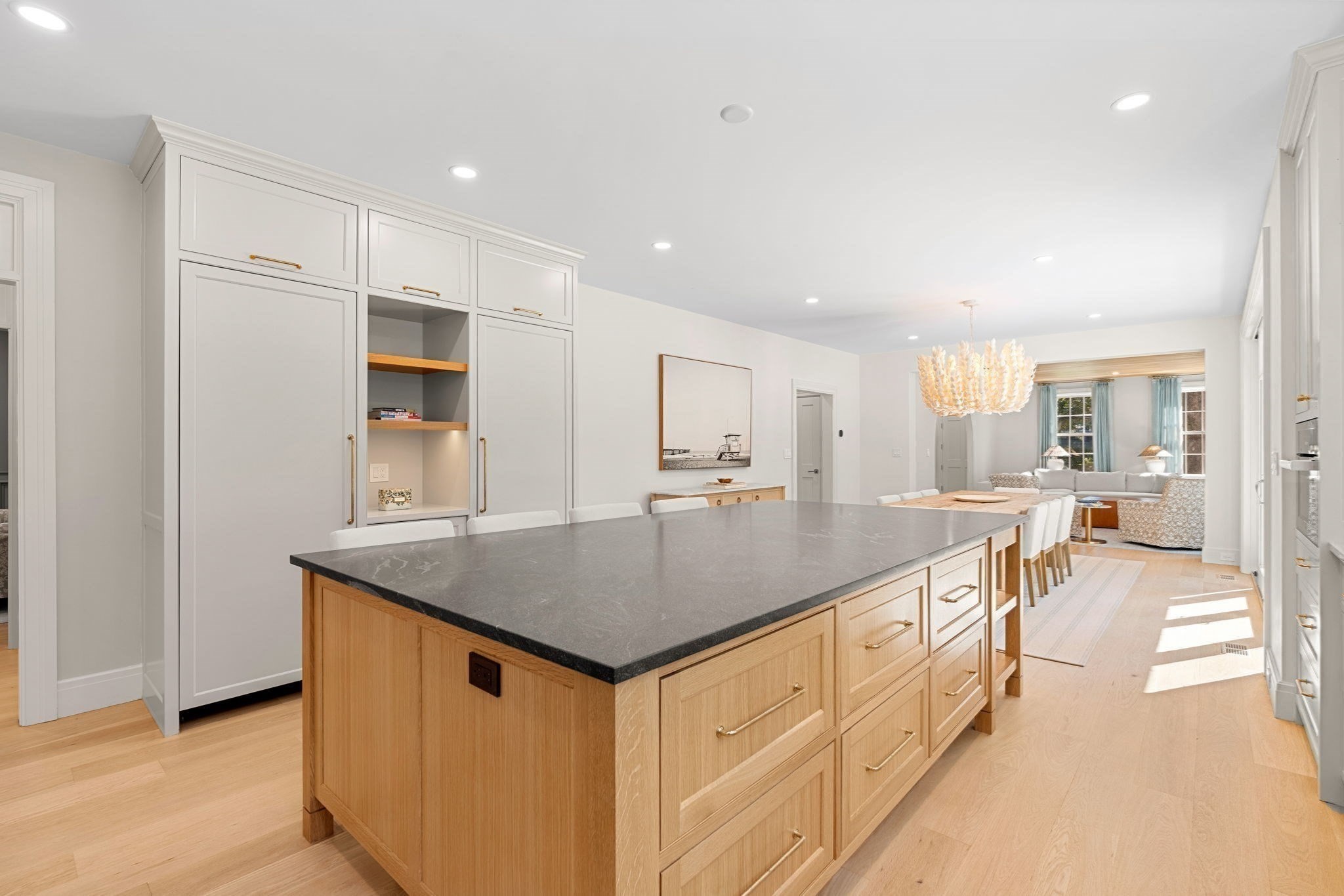 26 Toppans Lane Property Photo 9