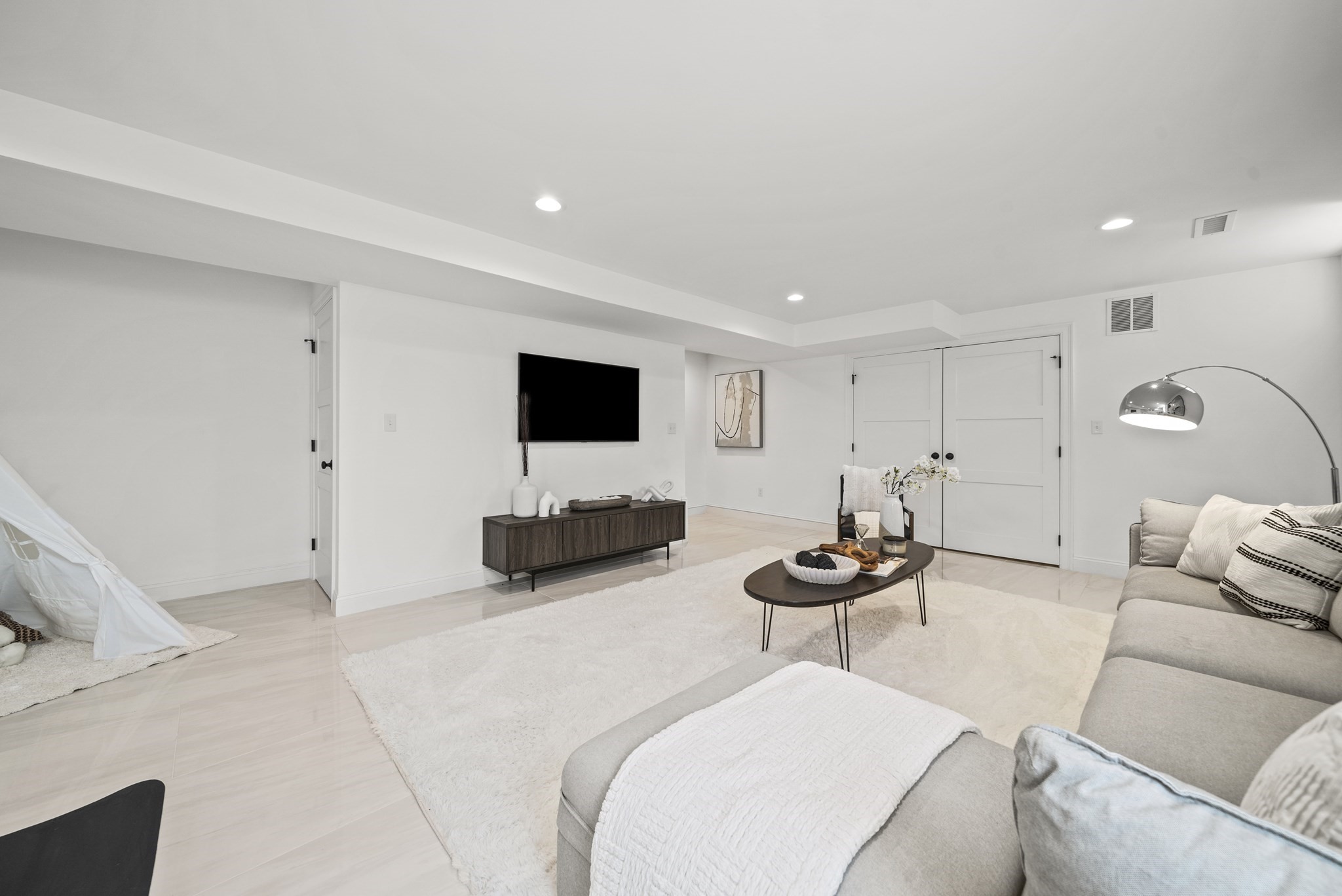 61 Gale Street # A Property Photo 34