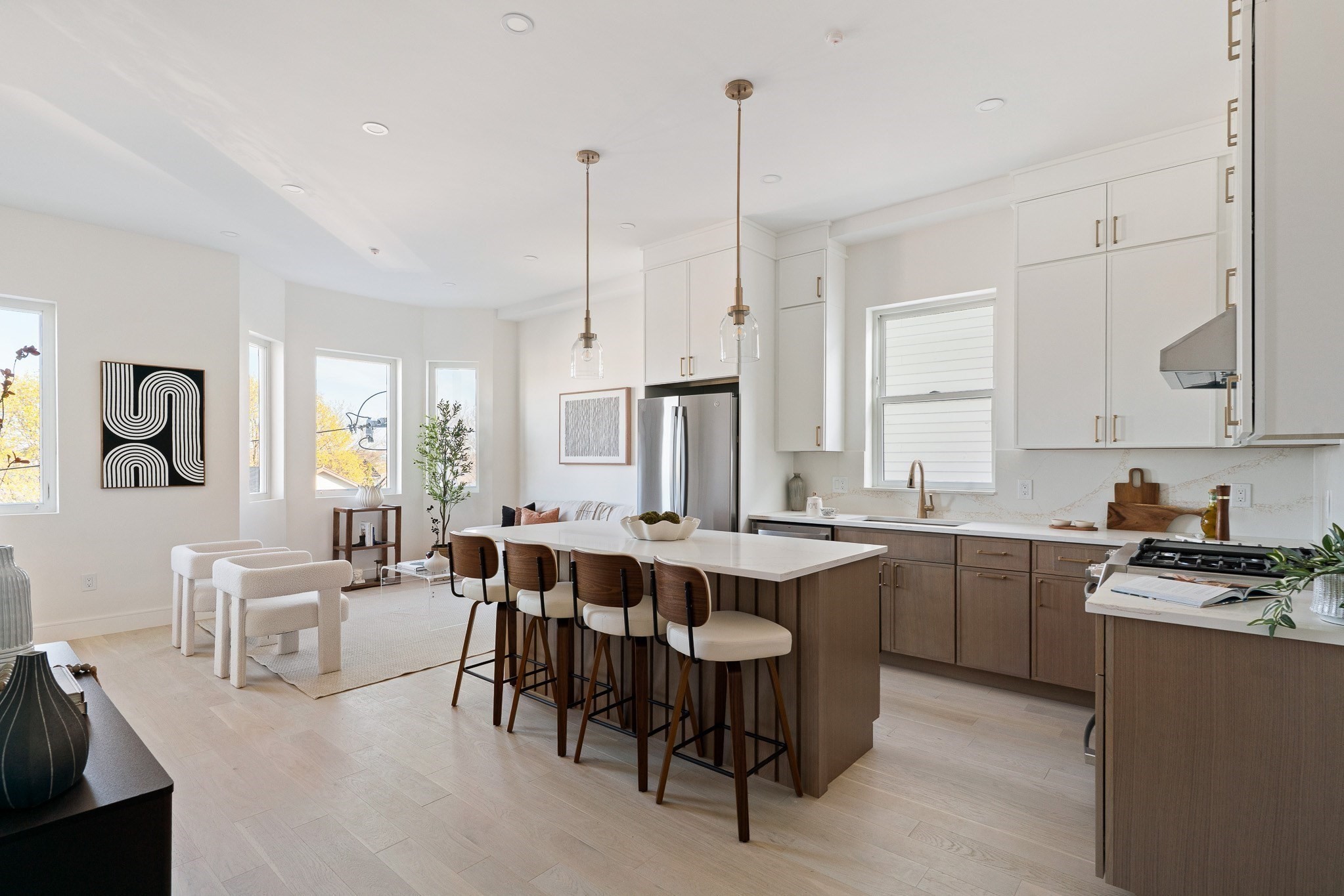 28a Swan Avenue Ph Property Photo 4