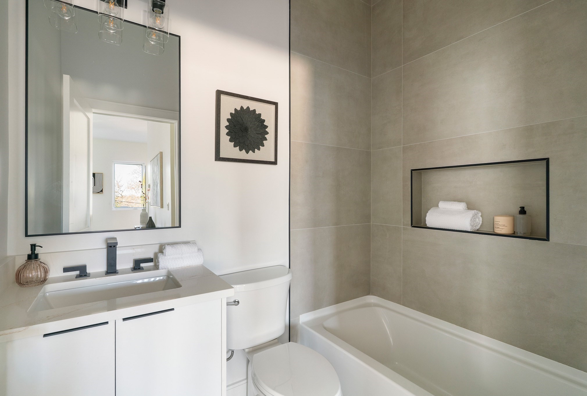 28a Swan Avenue Ph Property Photo 13