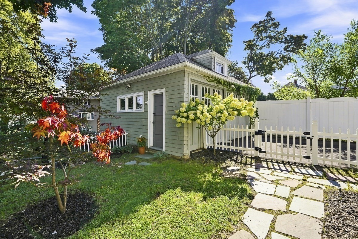 23 Brooklawn Terrace Property Photo 37