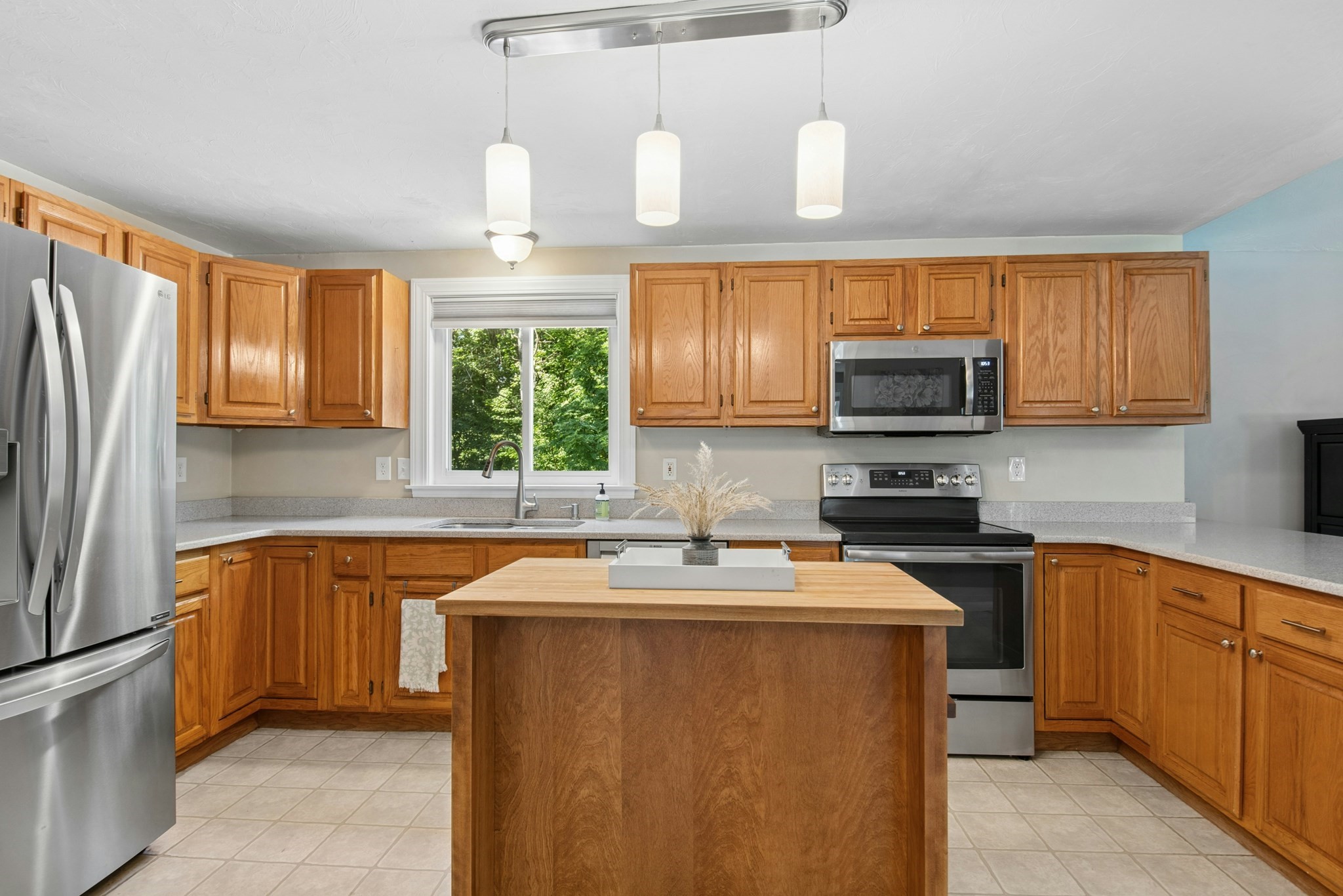 277 Wachusett Street Property Photo 14