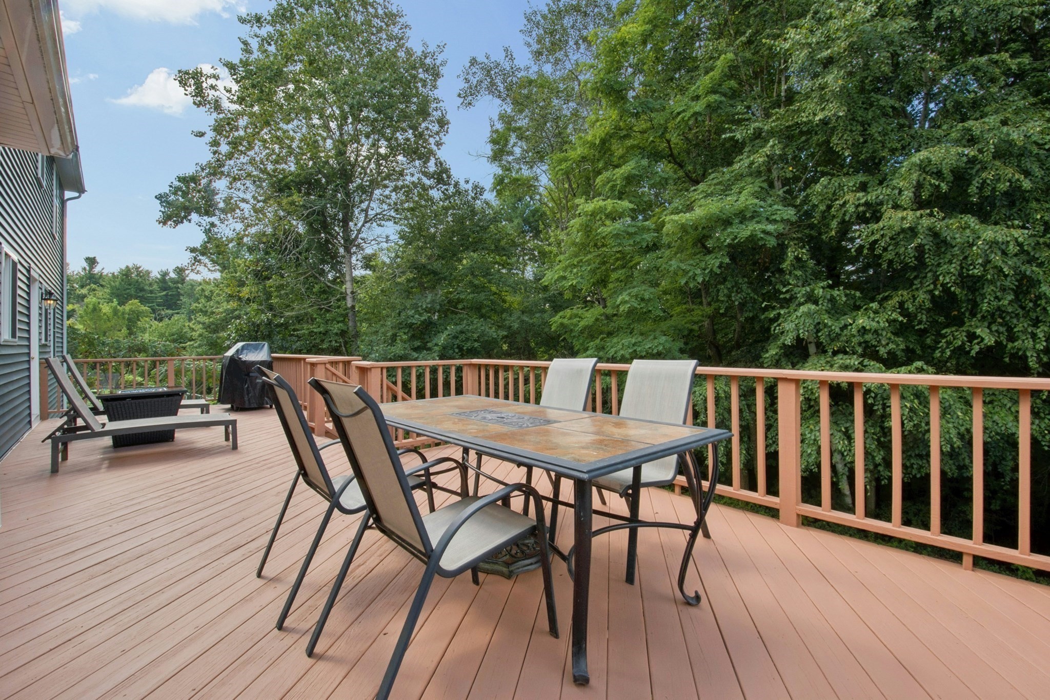 277 Wachusett Street Property Photo 38