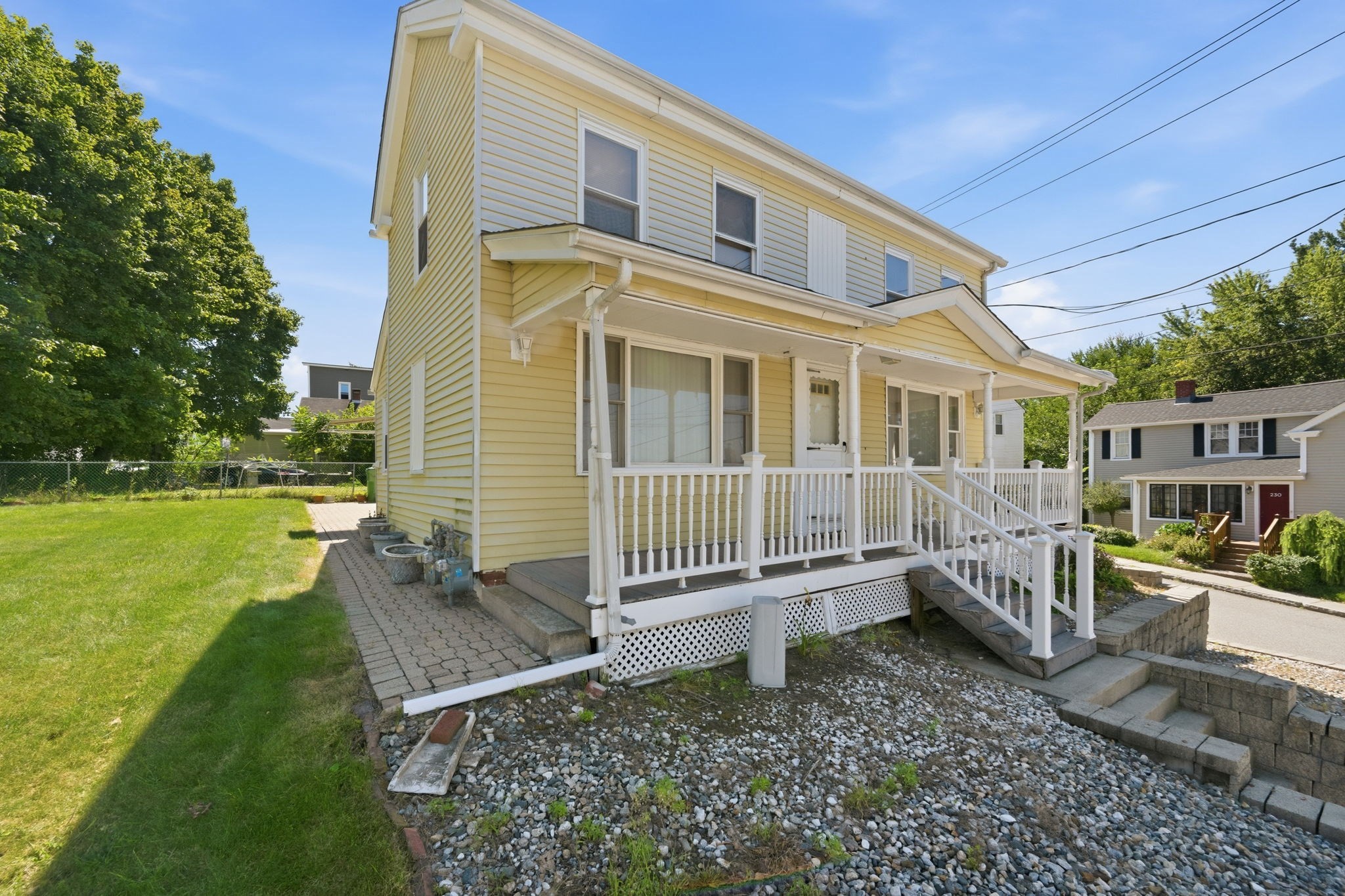 37 Howard St Property Photo 2