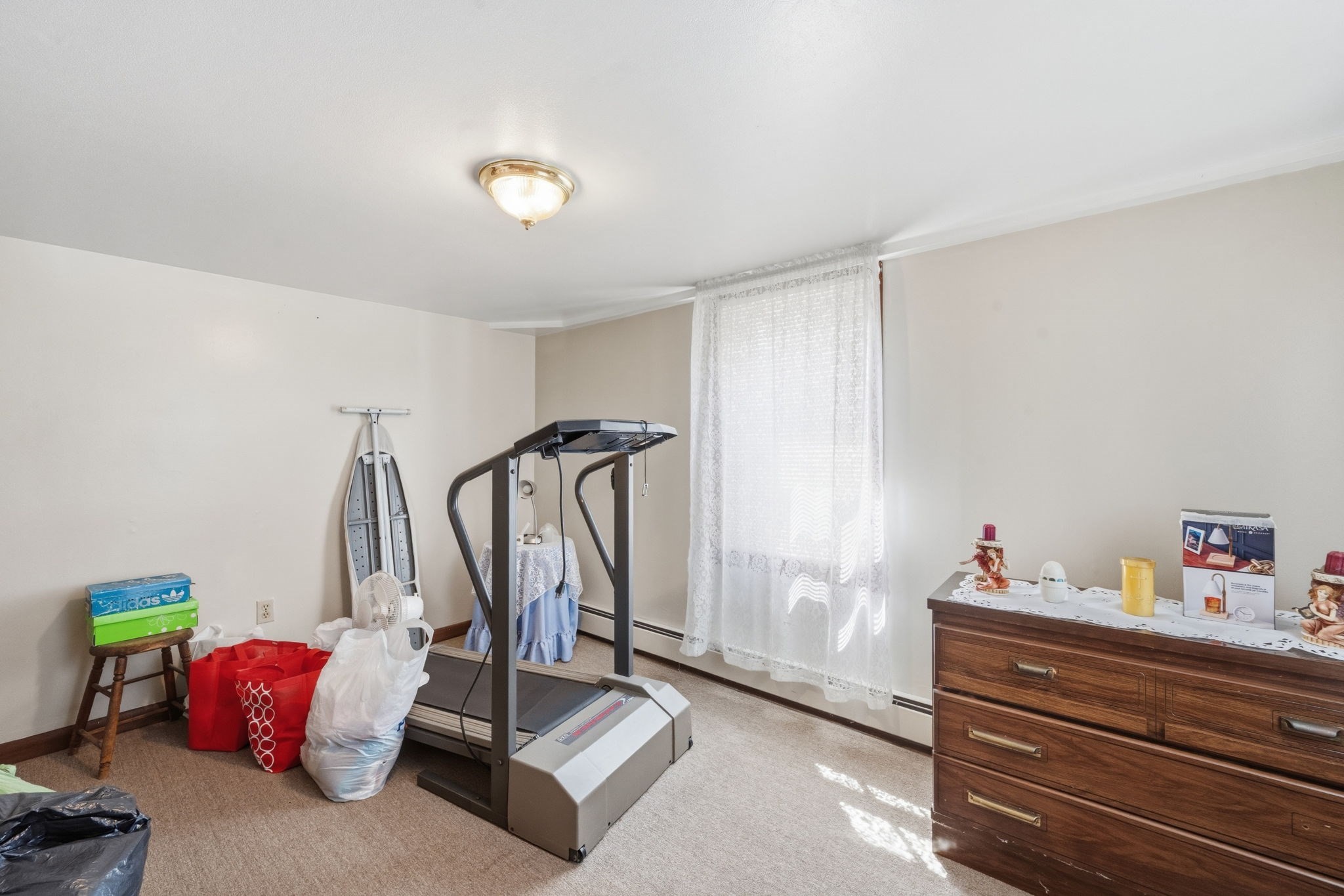 37 Howard St Property Photo 31