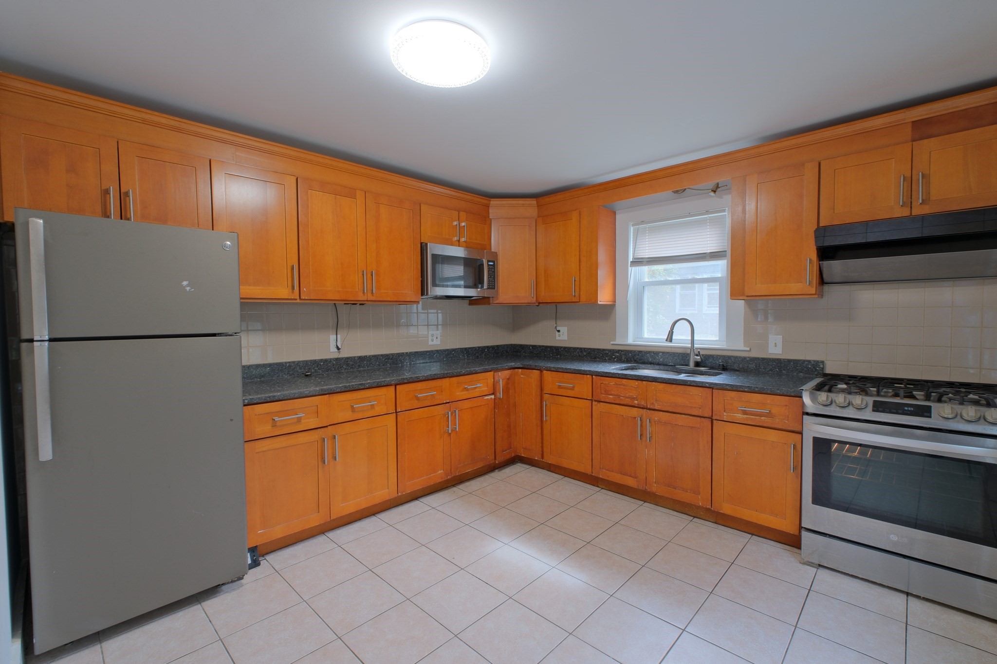 12 Parmenter Pl # 2 Property Photo 9