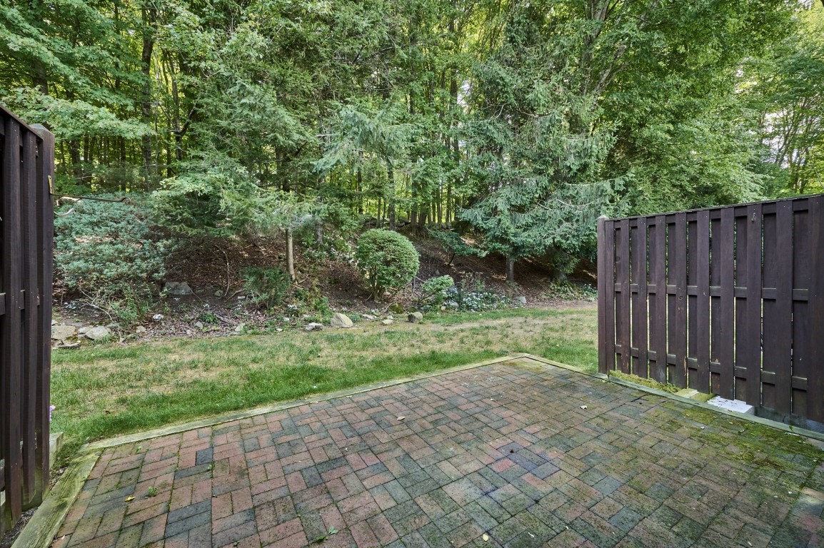 12 Walcott Valley Drive # 12 Property Photo 2
