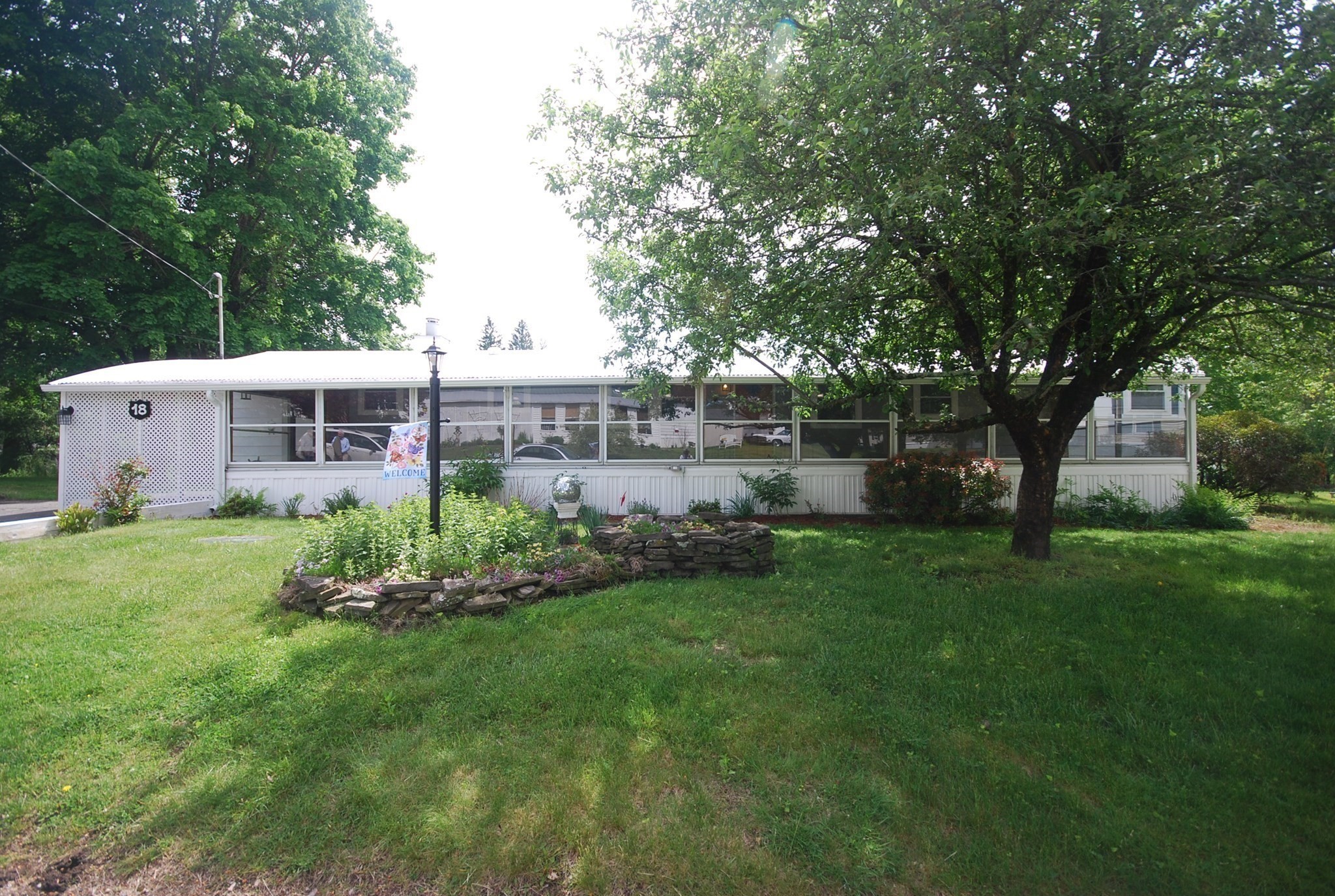 18 Riverview Circle Property Photo 3