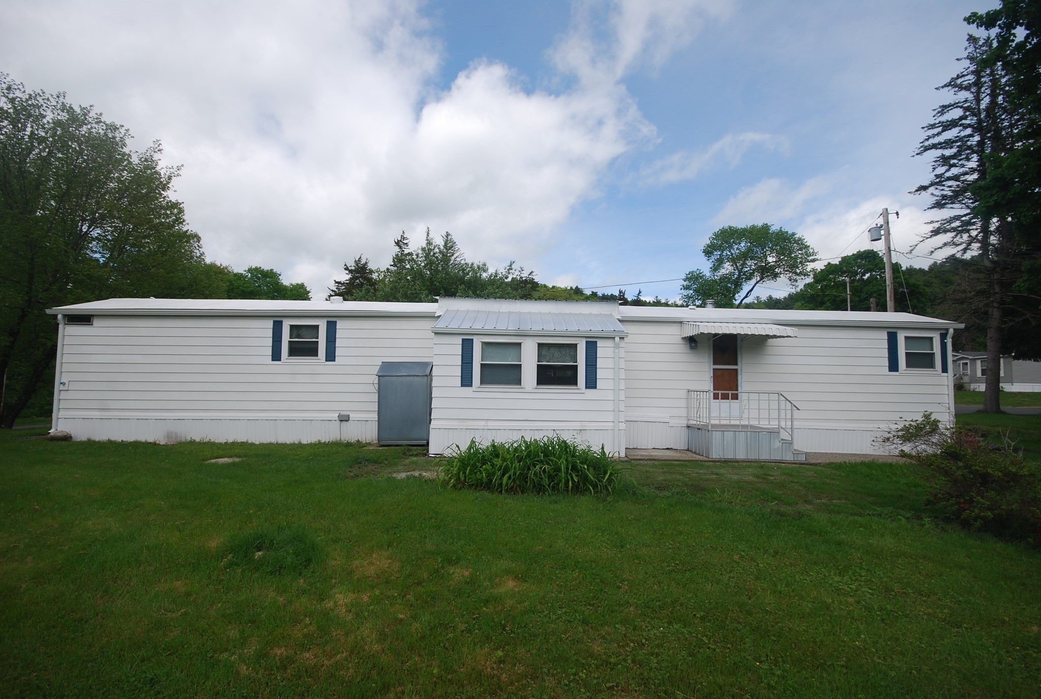 18 Riverview Circle Property Photo 5