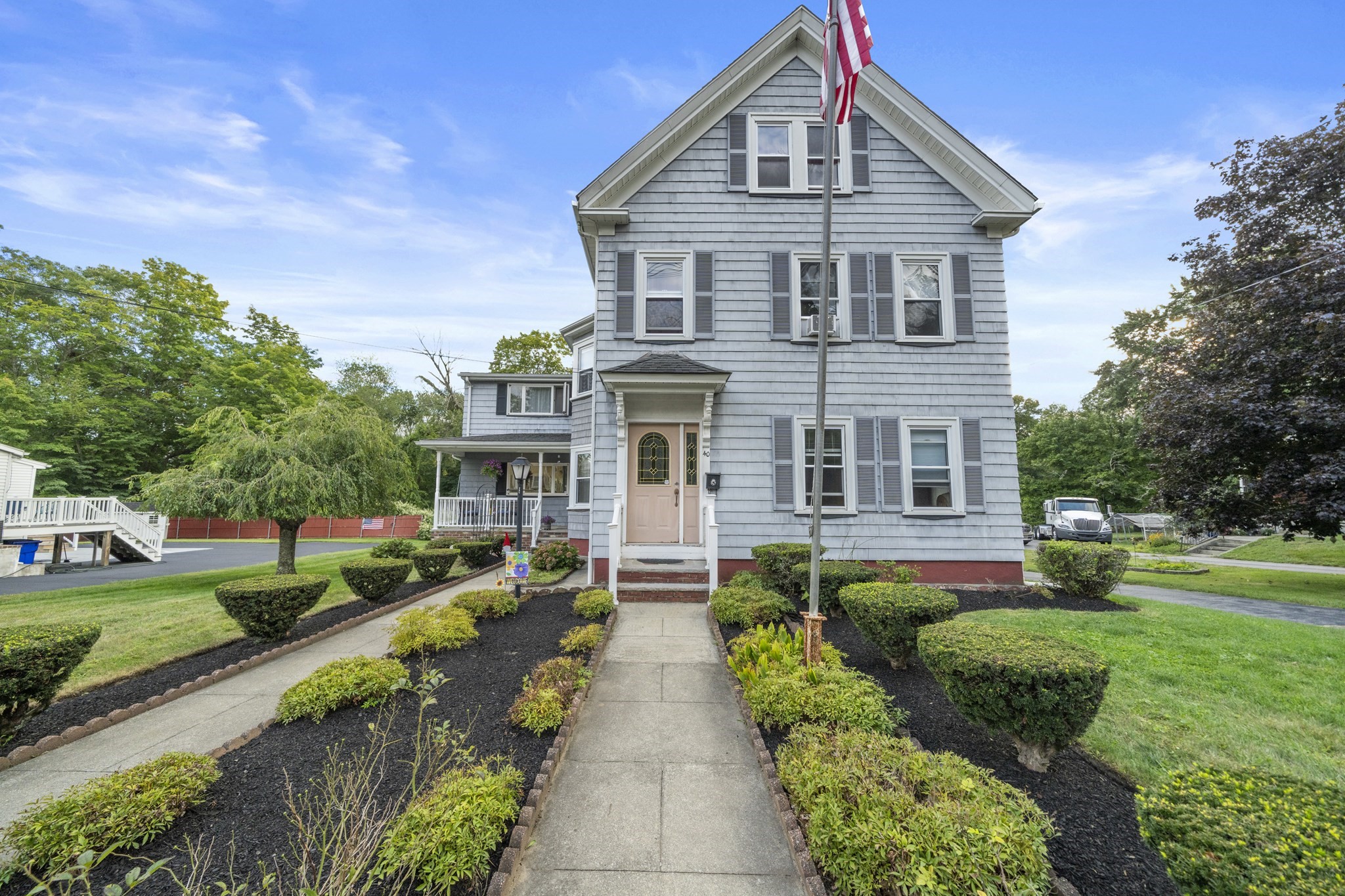 40 Railroad Avenue Property Photo 1