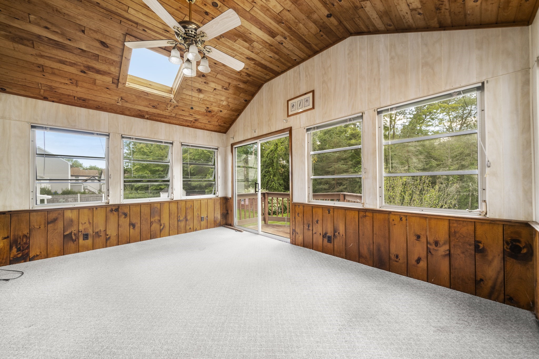 40 Railroad Avenue Property Photo 24