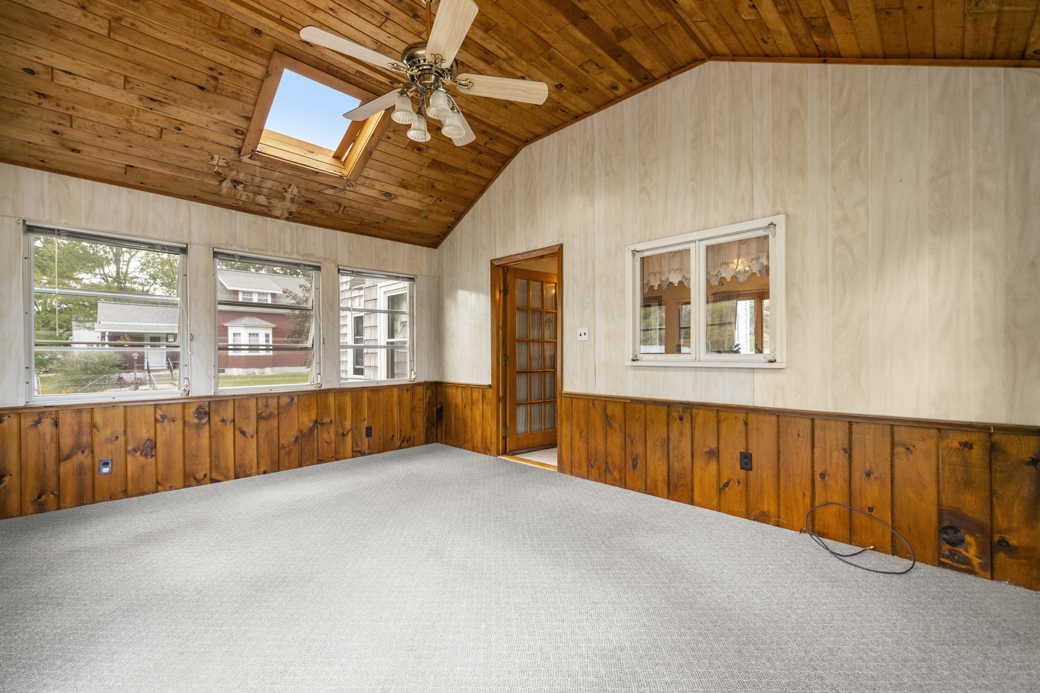 40 Railroad Avenue Property Photo 25