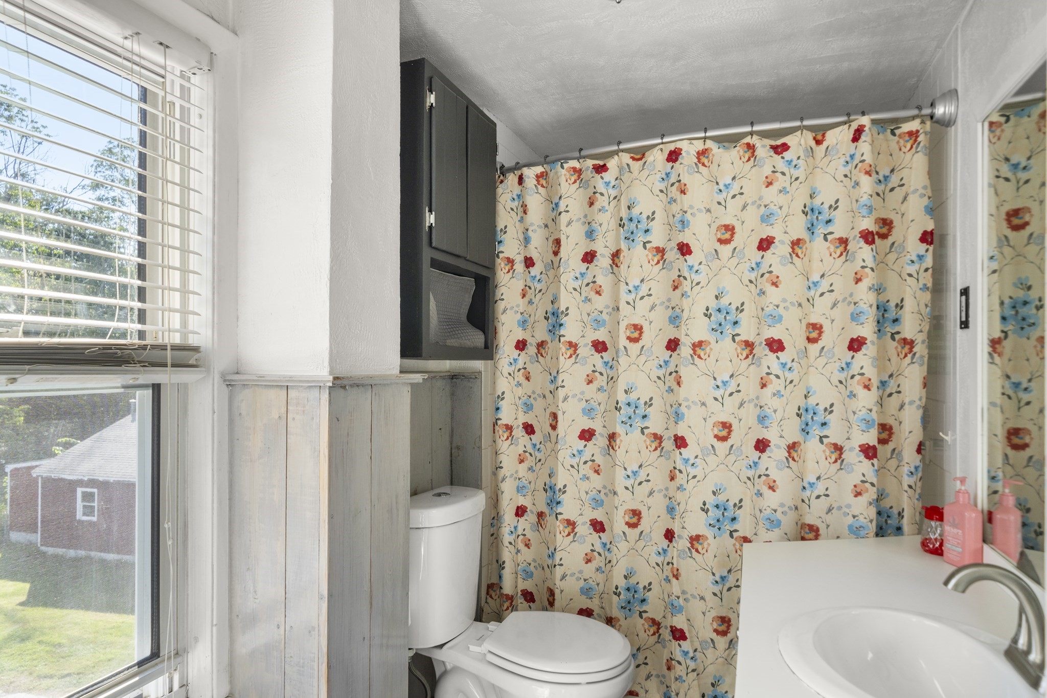 40 Railroad Avenue Property Photo 37