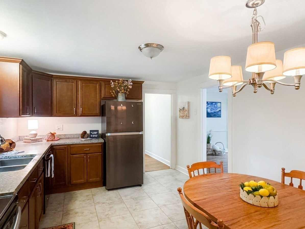40 Atherton Property Photo 6