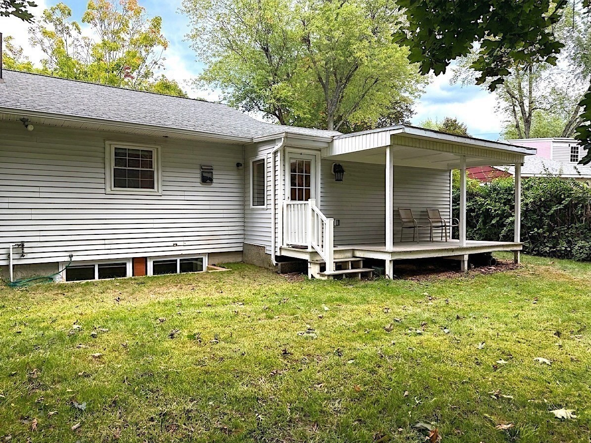 40 Atherton Property Photo 25