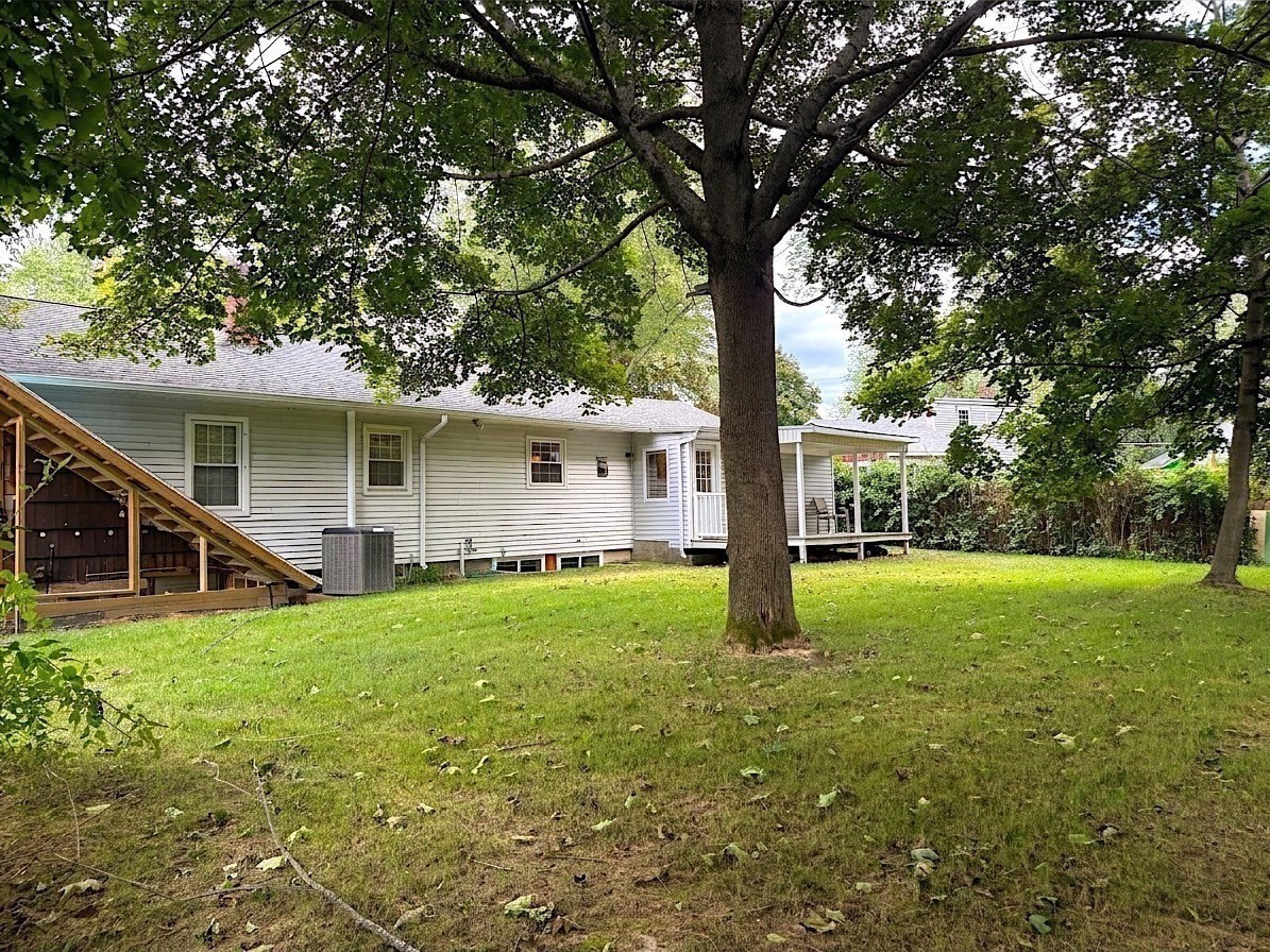40 Atherton Property Photo 26