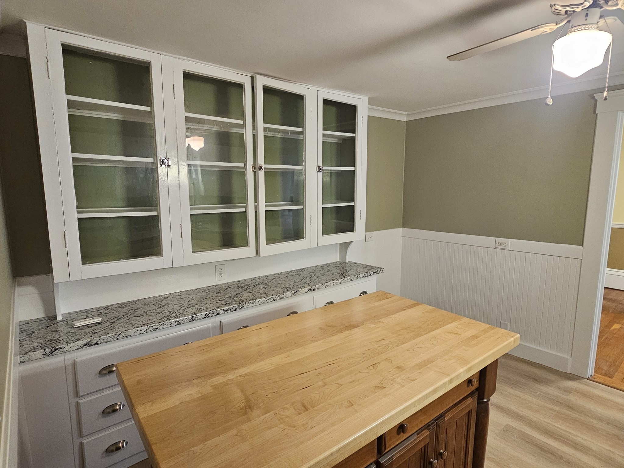 592 Union Ave # 1 Property Photo 12