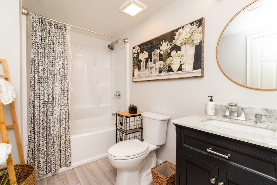 7 S Stone Mill Dr # 403 Property Photo 21