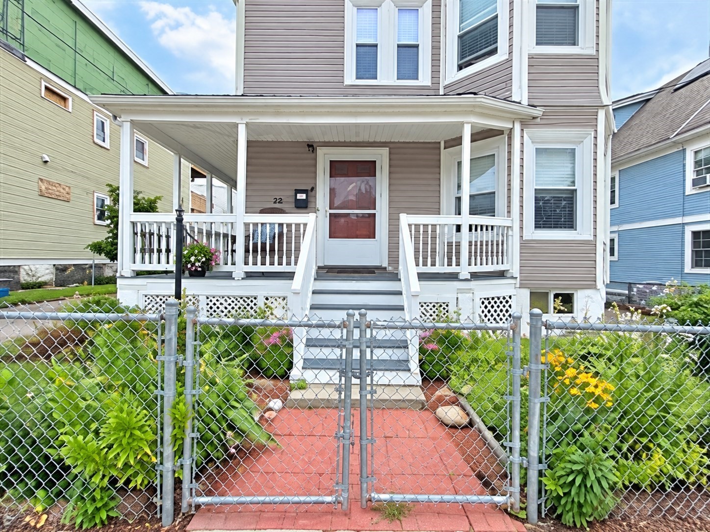 120 Woodrow Ave Property Photo 2