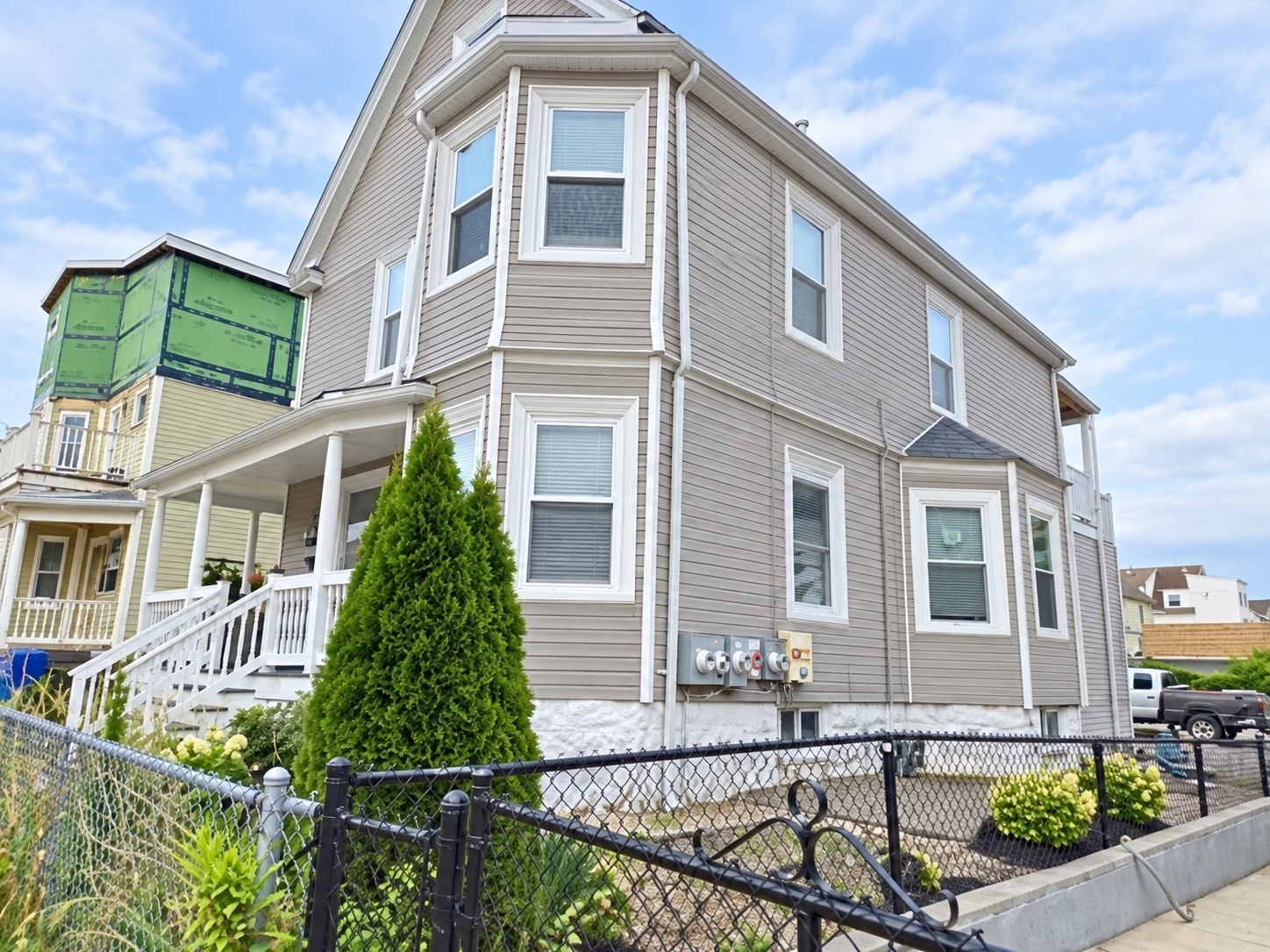 120 Woodrow Ave Property Photo 3
