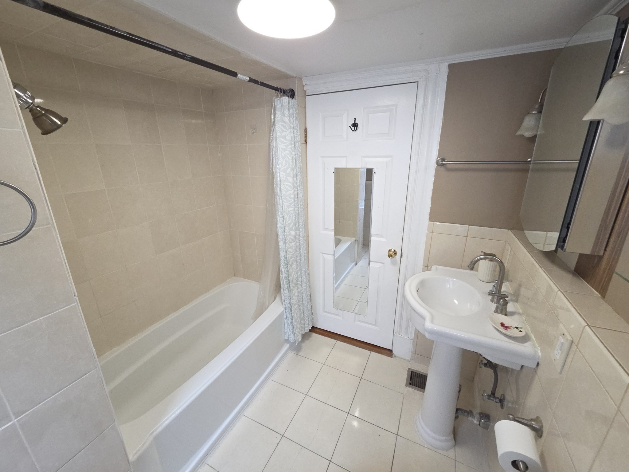 120 Woodrow Ave Property Photo 16