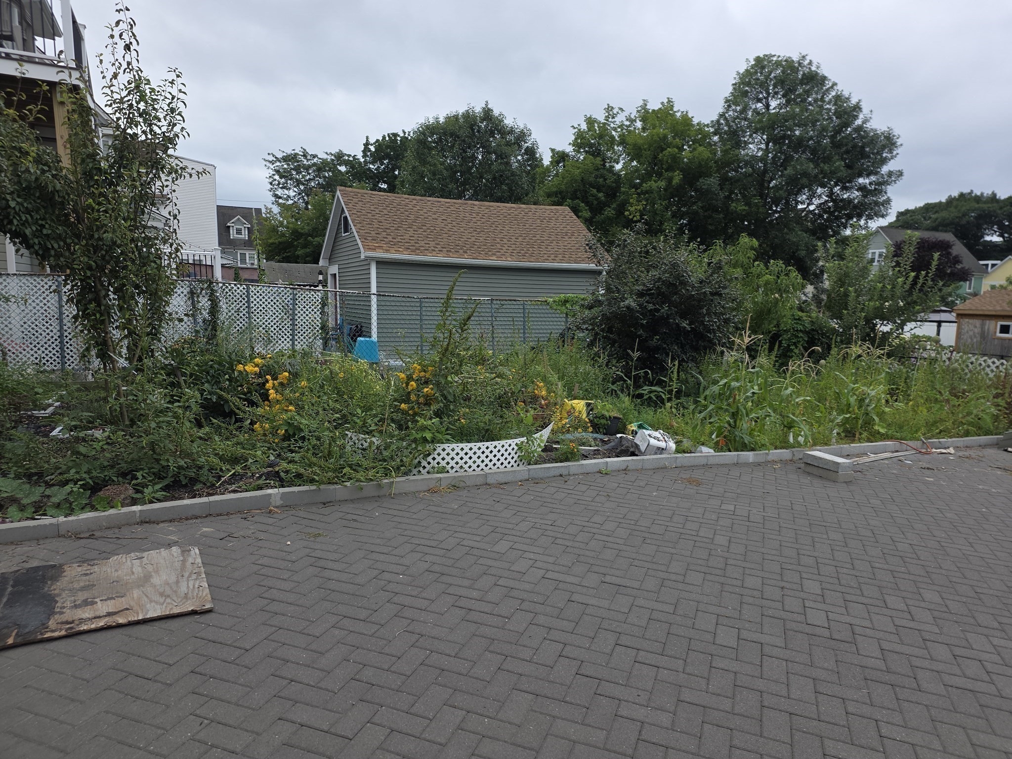 120 Woodrow Ave Property Photo 28