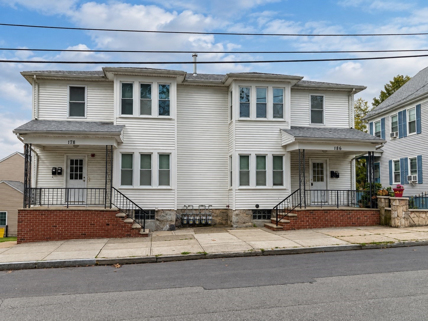 186 Hood # 1E Property Photo 1