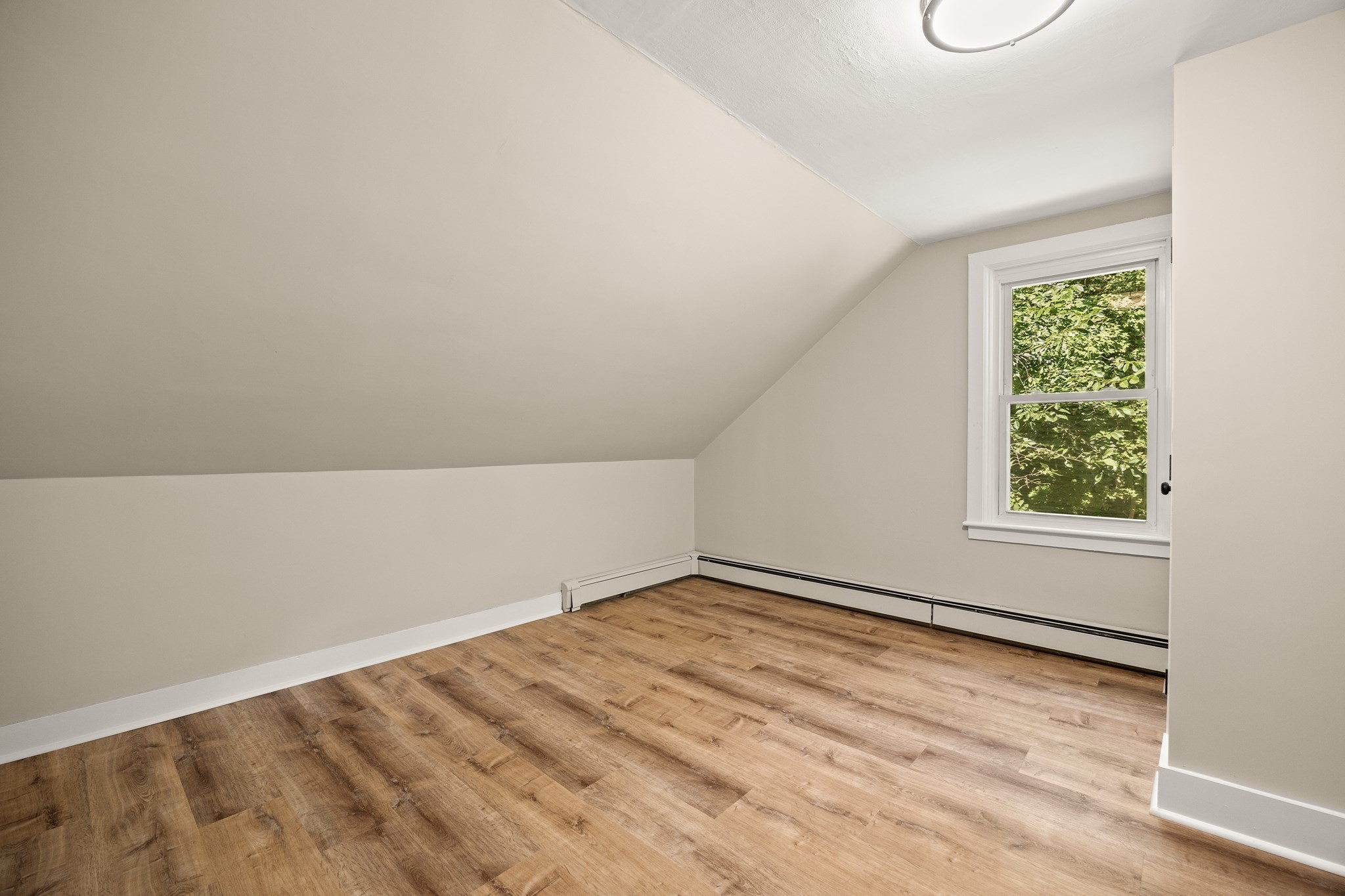 778 Spring St Property Photo 23