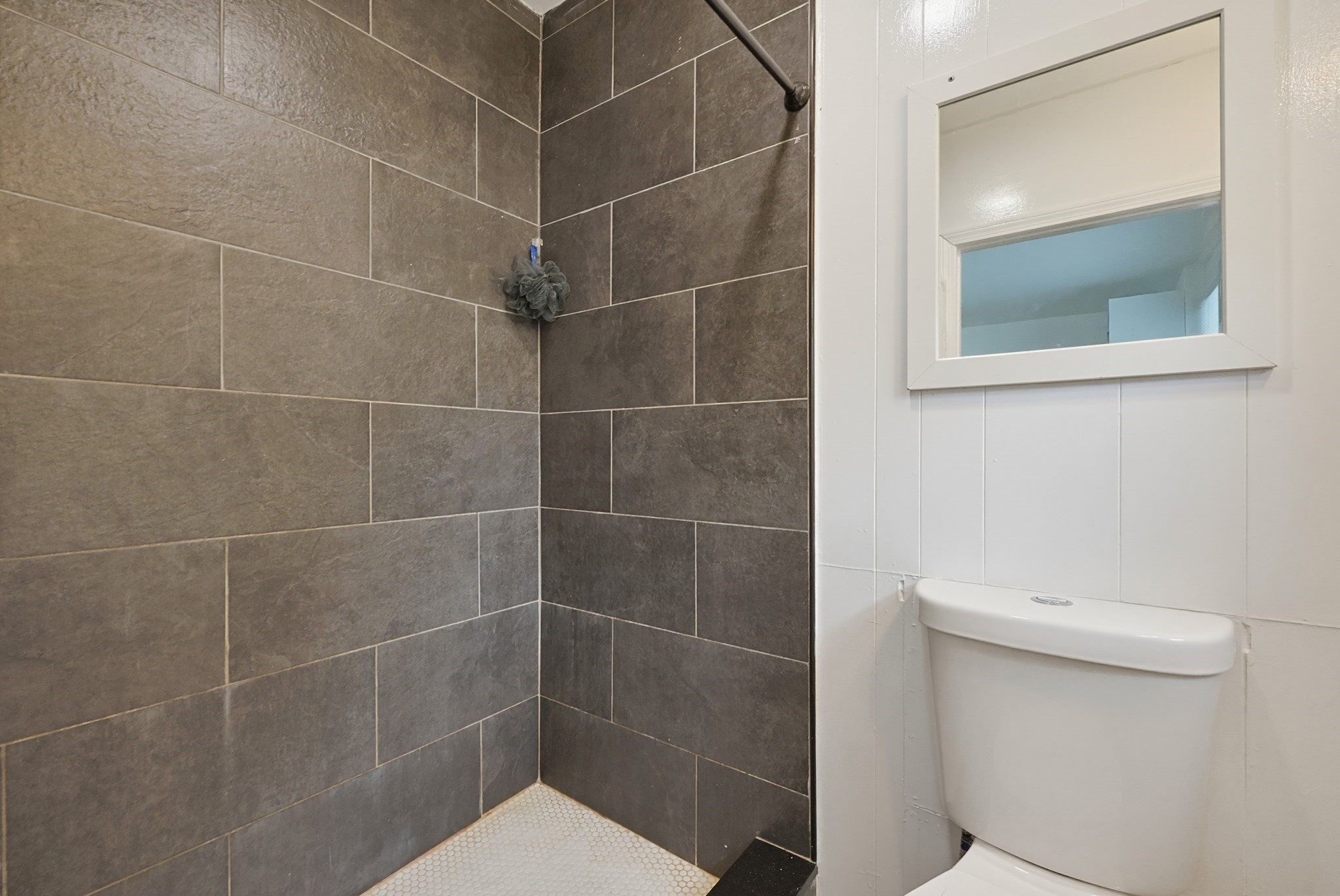 13 Campbell Ave Property Photo 6
