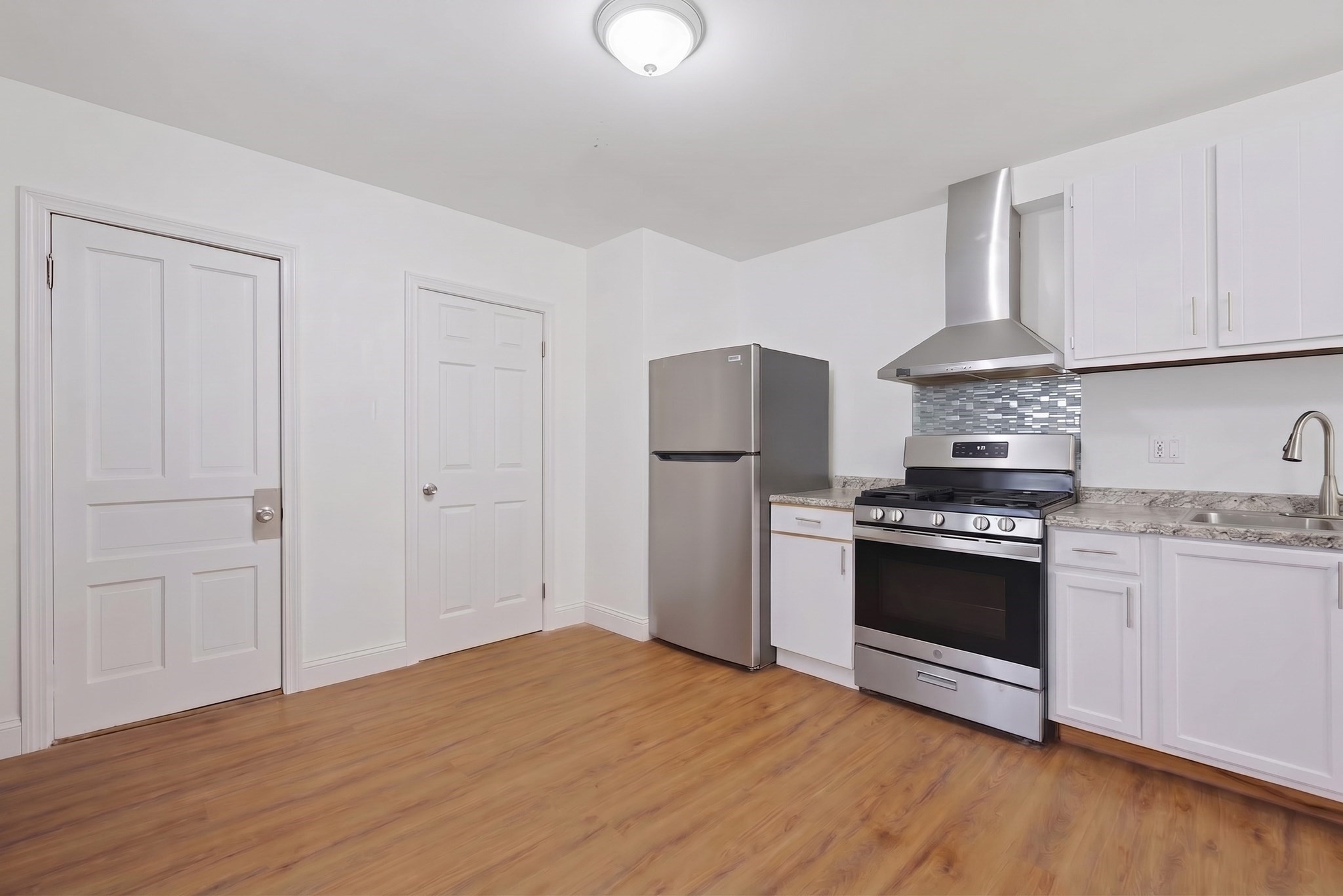 13 Campbell Ave Property Photo 21