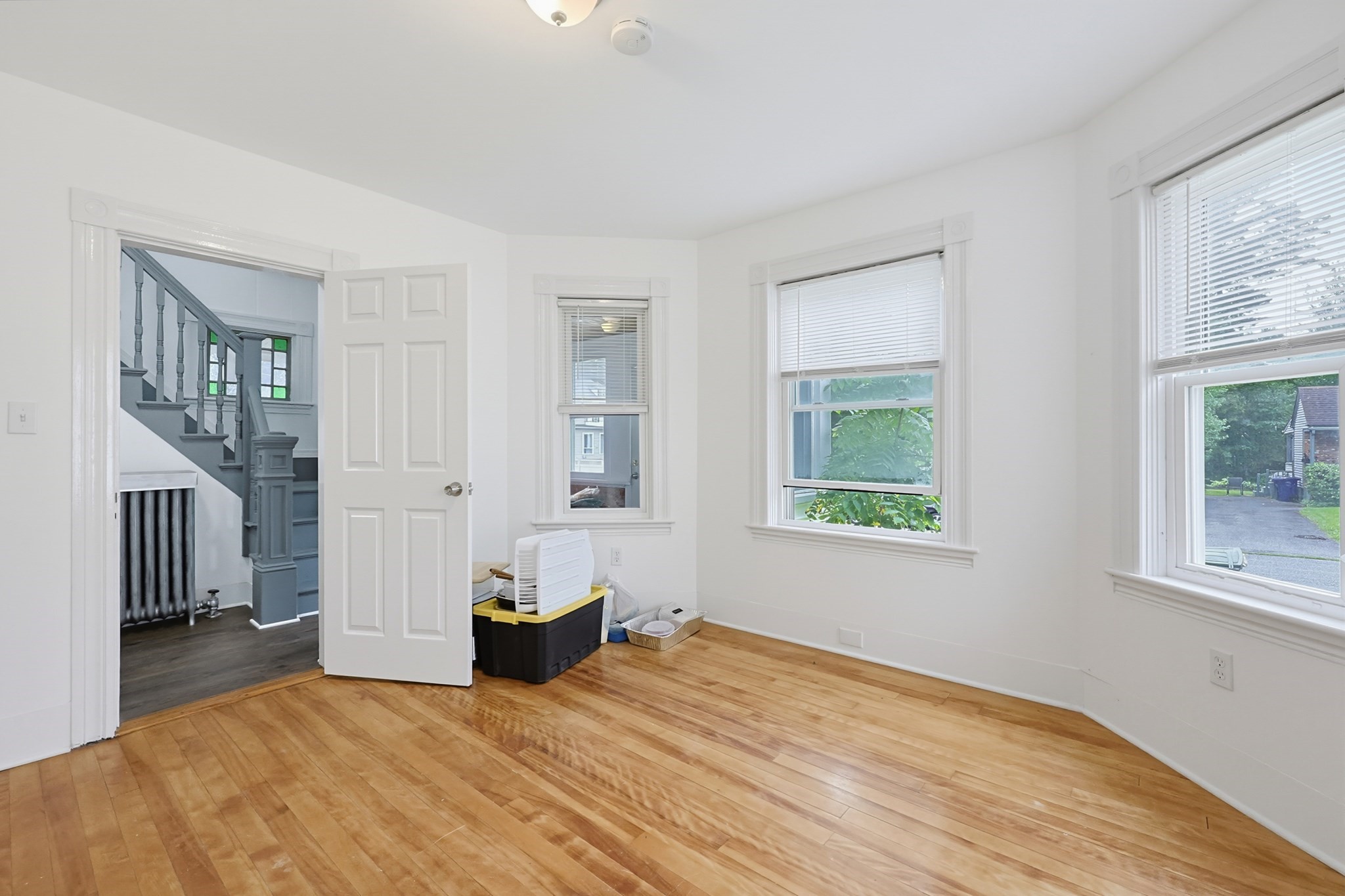13 Campbell Ave Property Photo 28