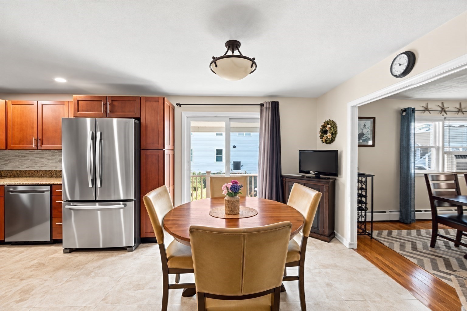 81 Warfield Avenue Property Photo 1