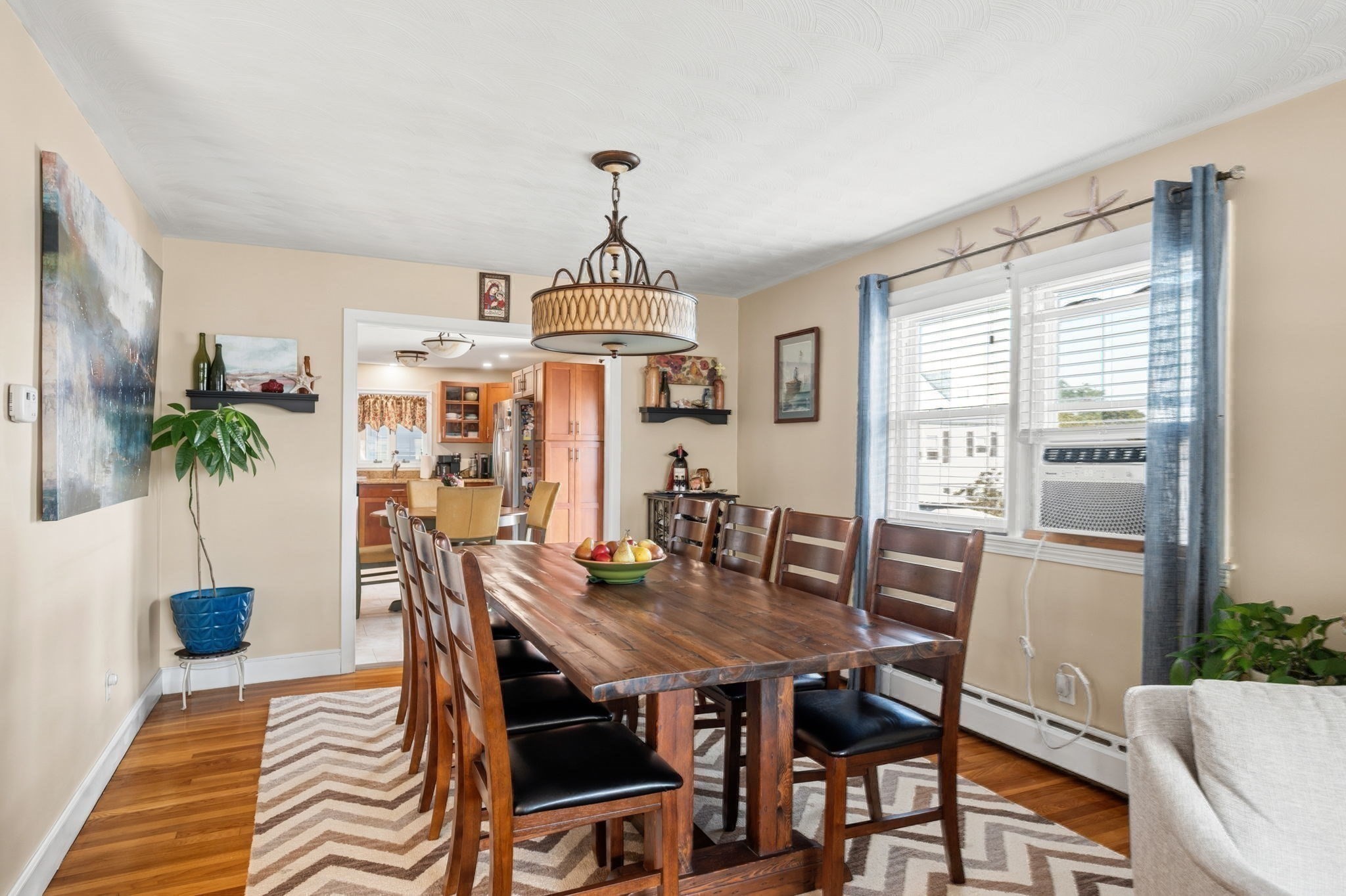 81 Warfield Avenue Property Photo 12