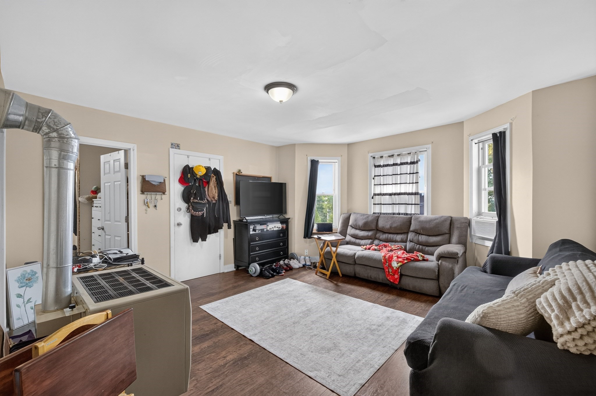 162 O'grady St. Property Photo 4