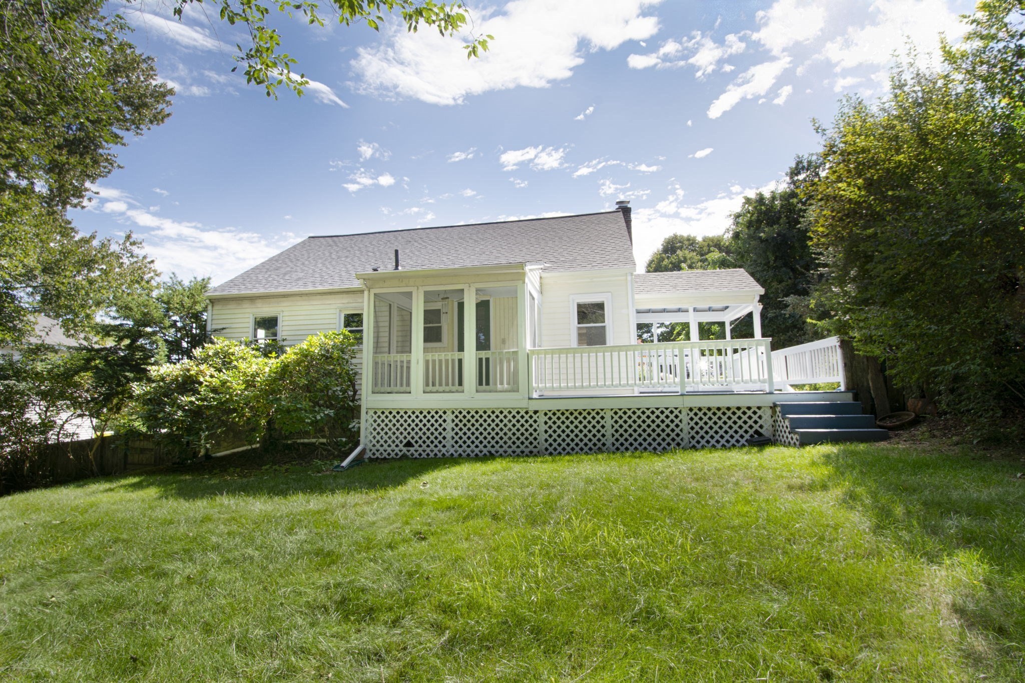 10 Farview Ave Property Photo 3